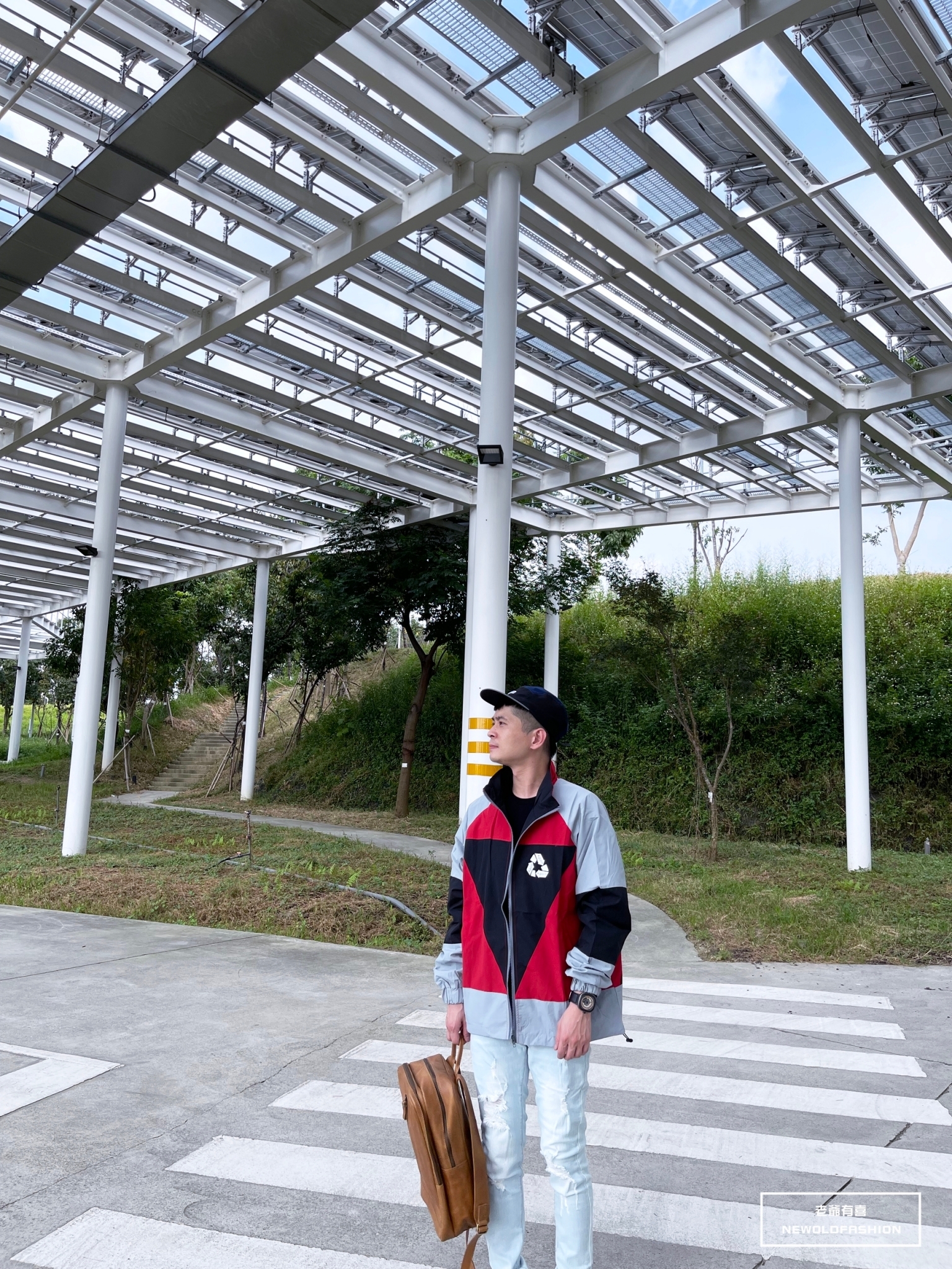 『新品上市』三角撞色拼接立領防風外套(NOF2109A105)-紅