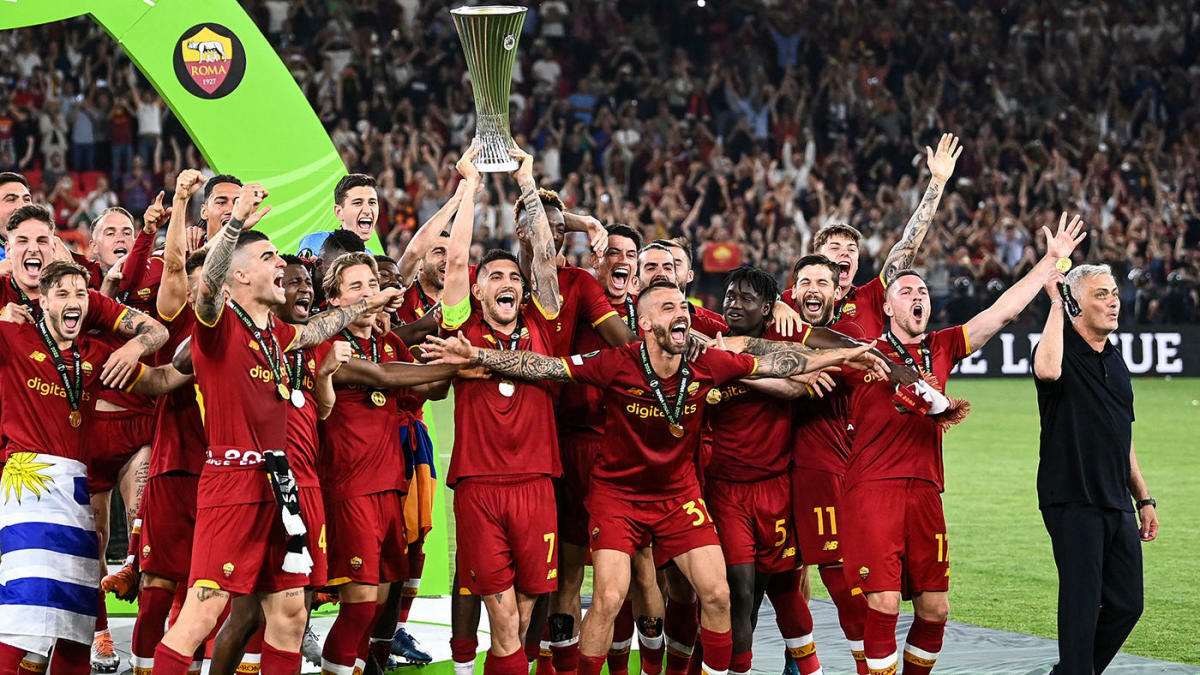 [預訂]2021-22羅馬主場歐協聯決賽版球衣