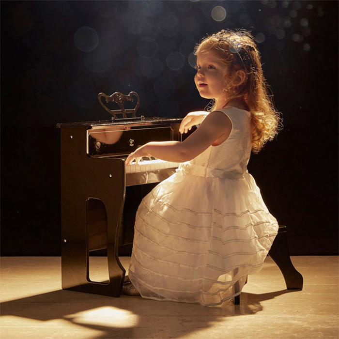 Hape Dynamic Sound Upright Piano, E0631