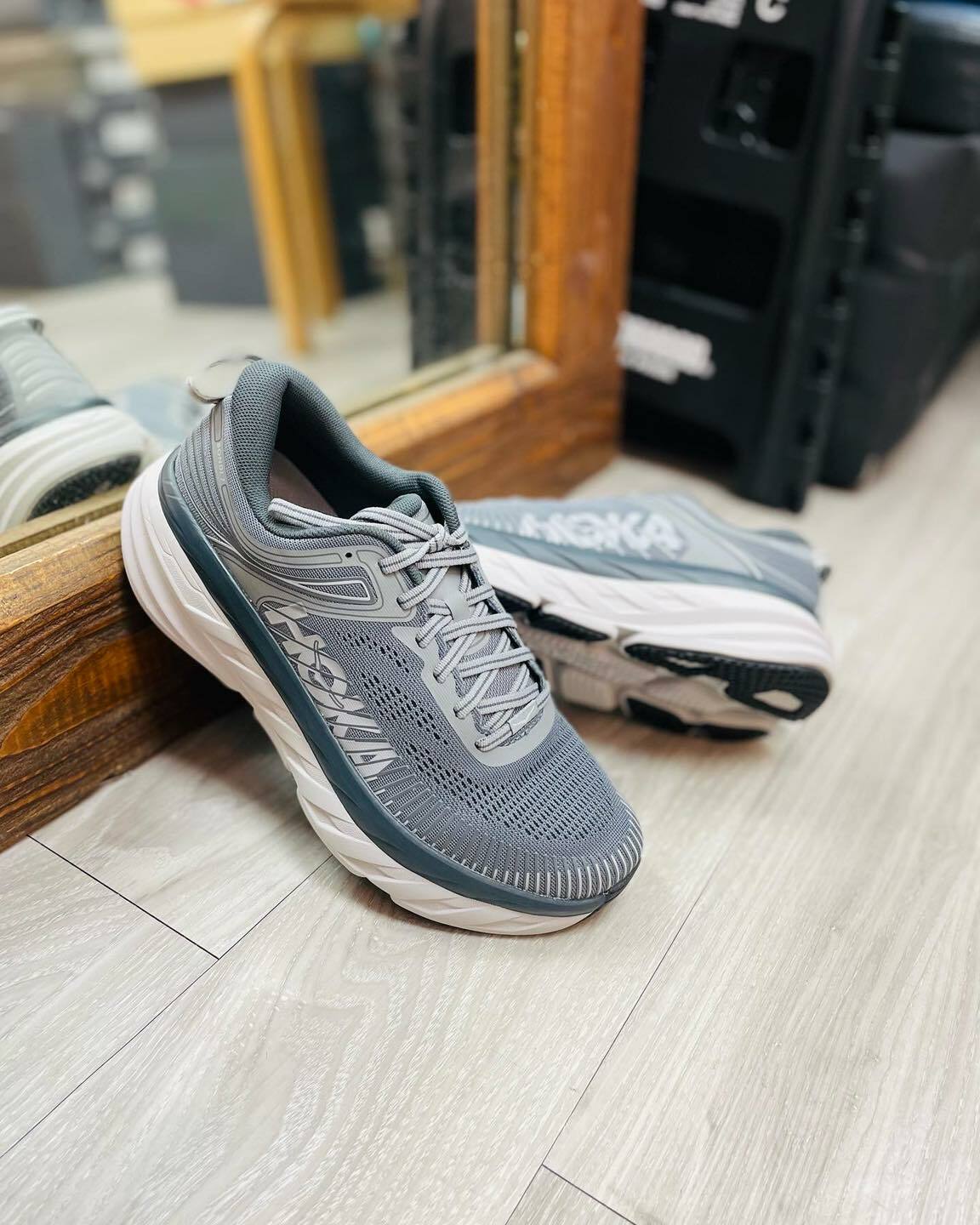 {現貨} Hoka One One Bondi 7 "Grey"