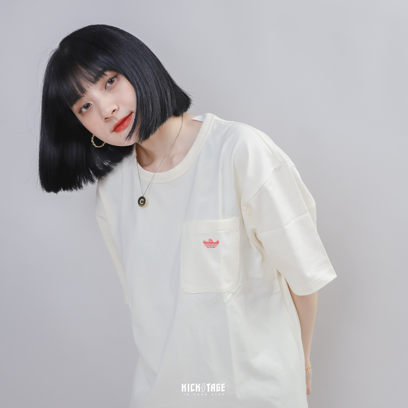 **特價商品售出不退換**男女款 MARK GONZALES x ADIDAS SHMOOFOIL SS TEE 白色 黑色 米色 小天使 聯名款 重磅 口袋短T【HC2207】