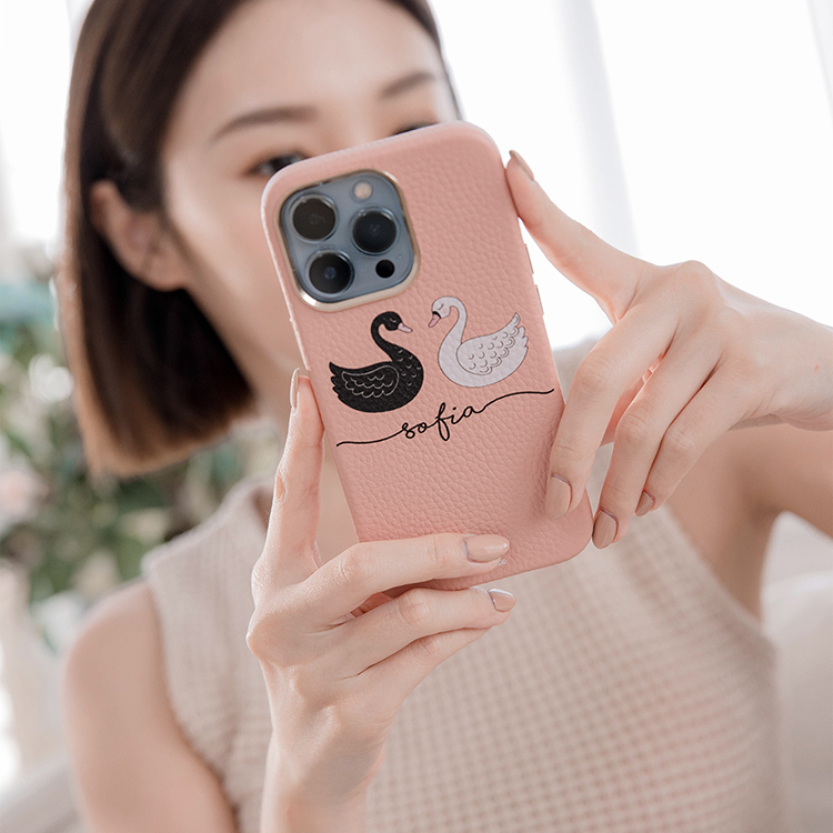 黑白天鵝 蜜荔殼 蜜荔粉皮革殼 - (訂製名字) iPhone客製化手機殼
