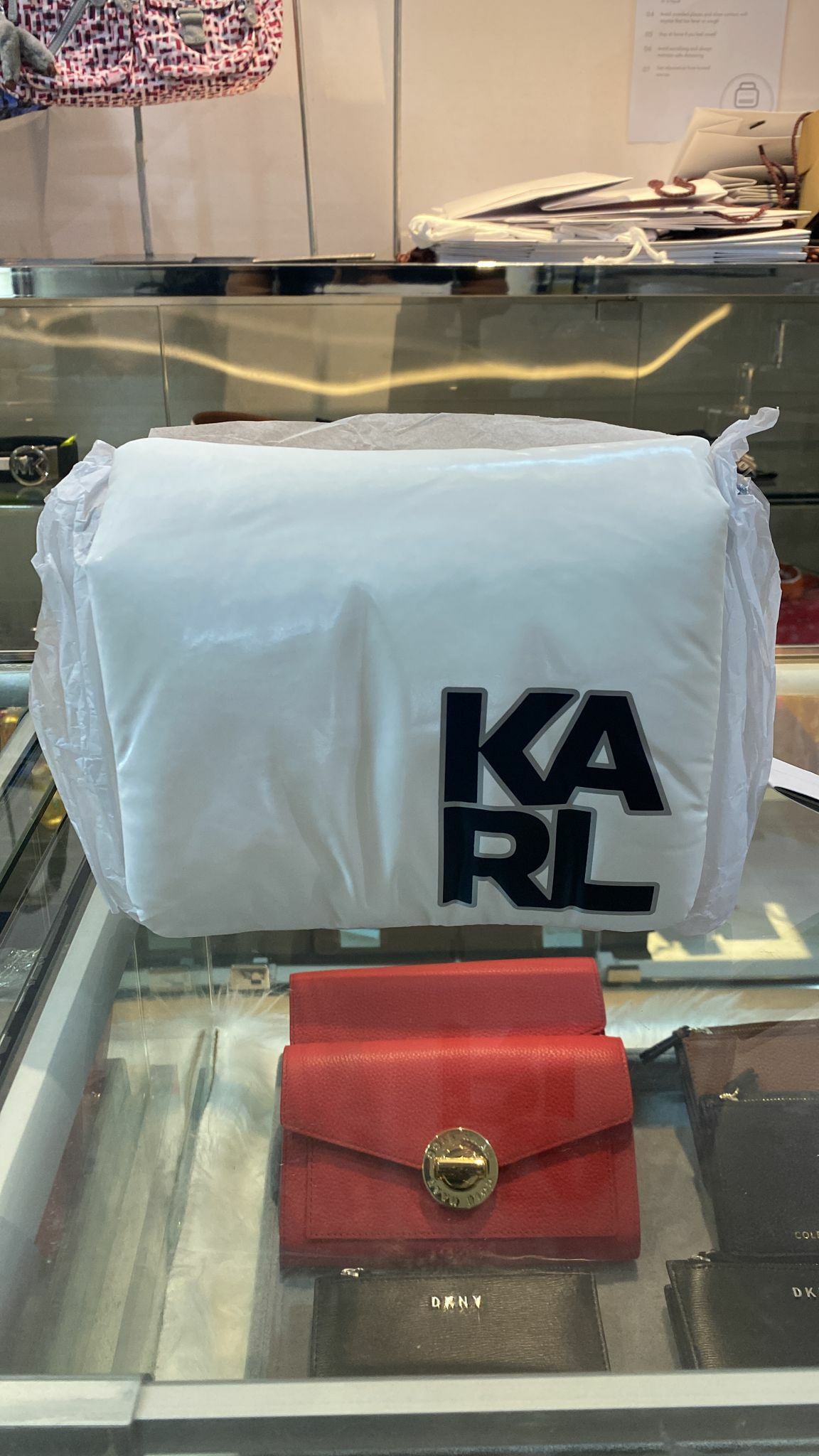[S] KARL LAGERFELD 22UW3005 K/SOFT SHOULDER BAG, A110 OFF WHITE, 8720092801676 (SKL138)