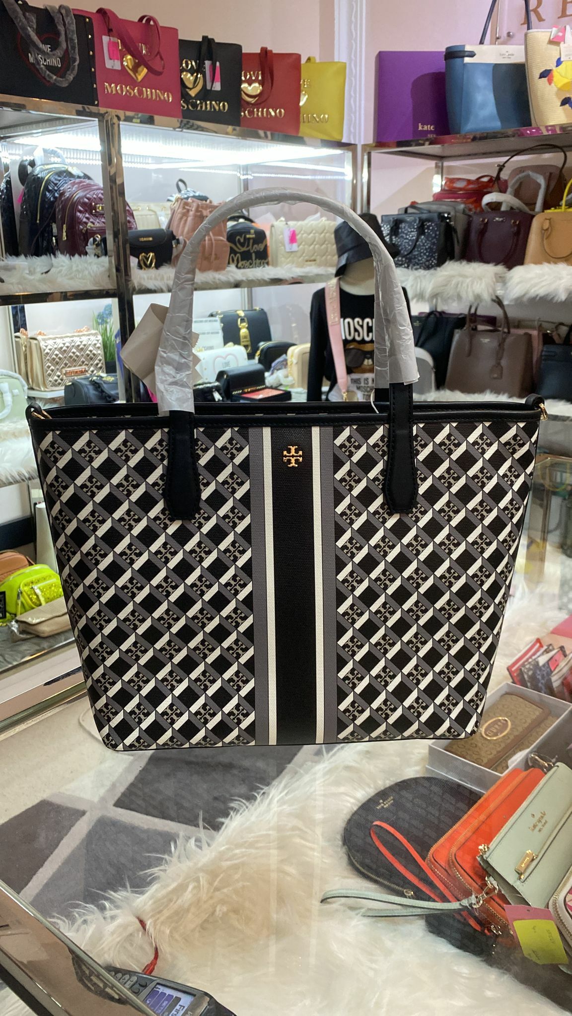 [S] TORY BURCH GEO LOGO MINI TOP ZIP TOTE, BLACK, 89763-895 (STB102)