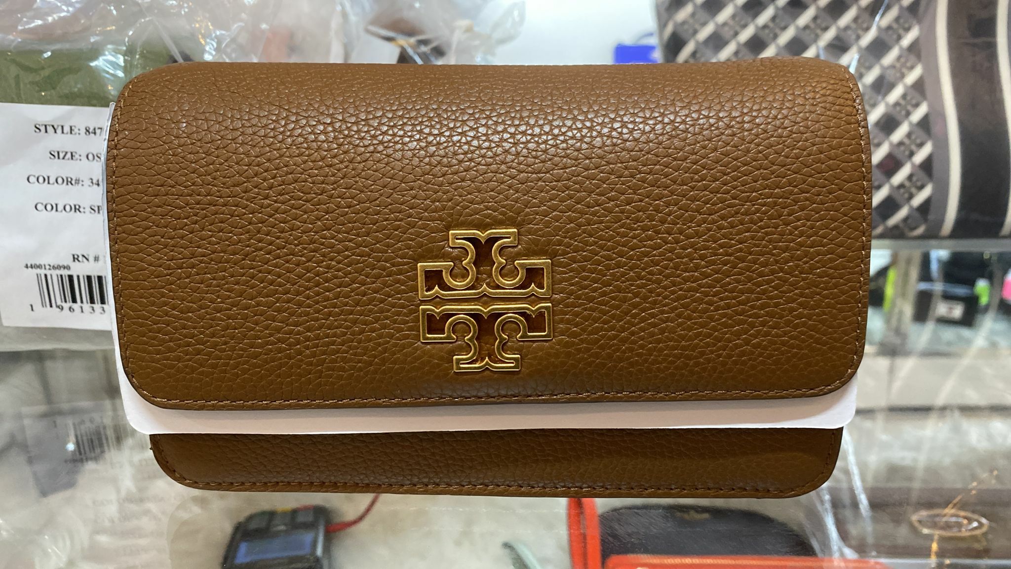 [S] TORY BURCH BRITTEN CONVERTIBLE CROSSBODY, MOOSE, 84707-909 (STB114)