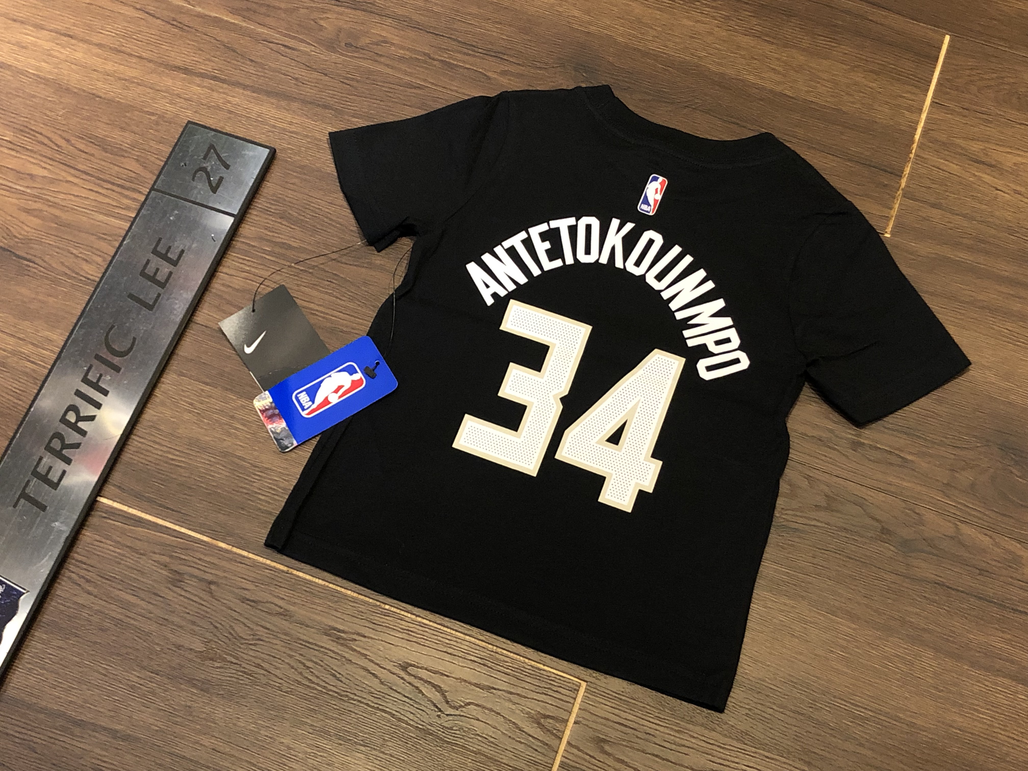 NBA短袖 Giannis Antetokounmpo 密爾瓦基公鹿黑 童裝 Nike 全新 短袖上衣 小童 非青年版