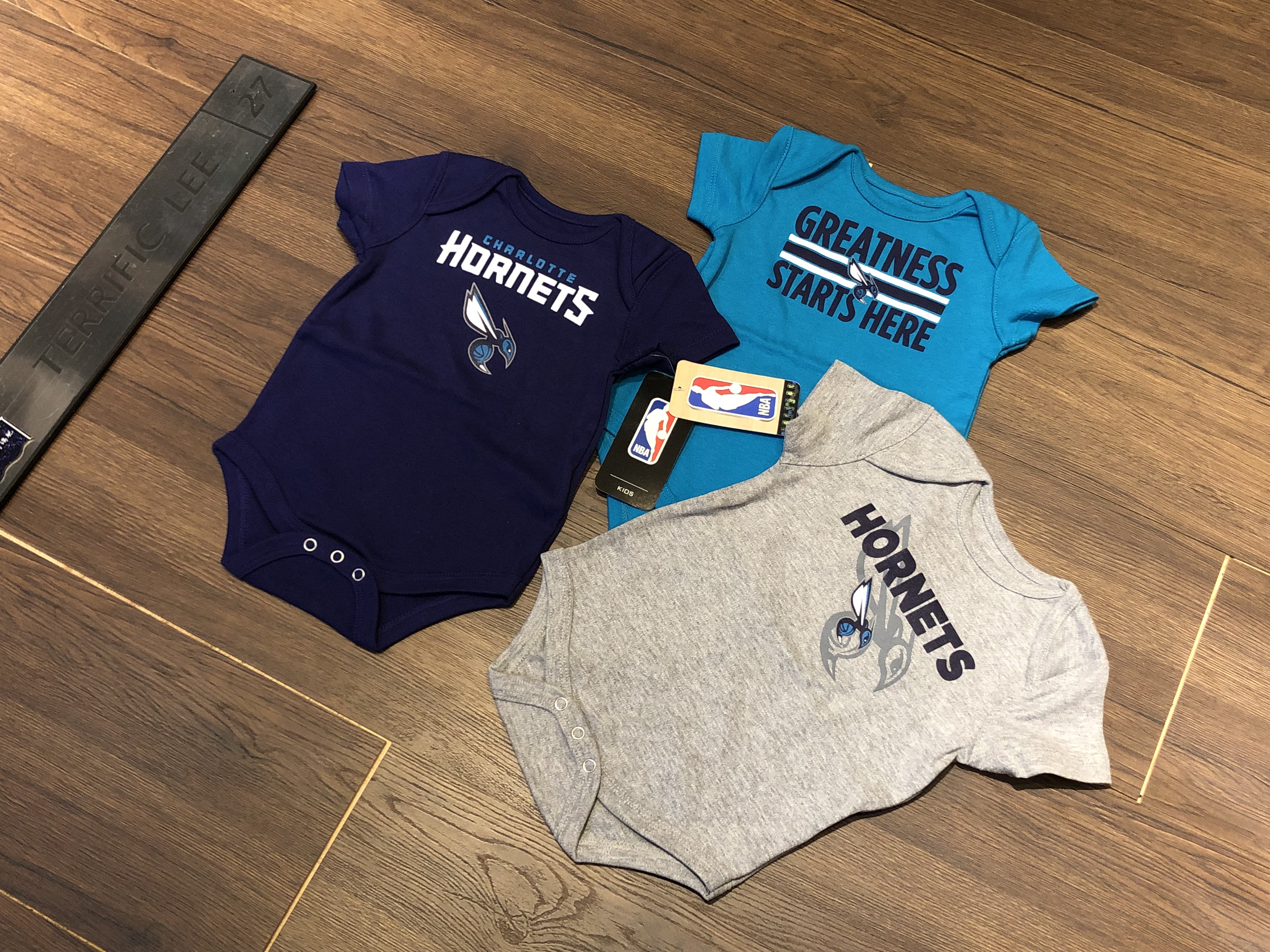 NBA球衣 Charlotte Hornets 夏洛特黃蜂 三件組 童裝 Outerstuff  全新 包屁衣 非青年版