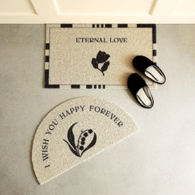 Nordic silk circle mat