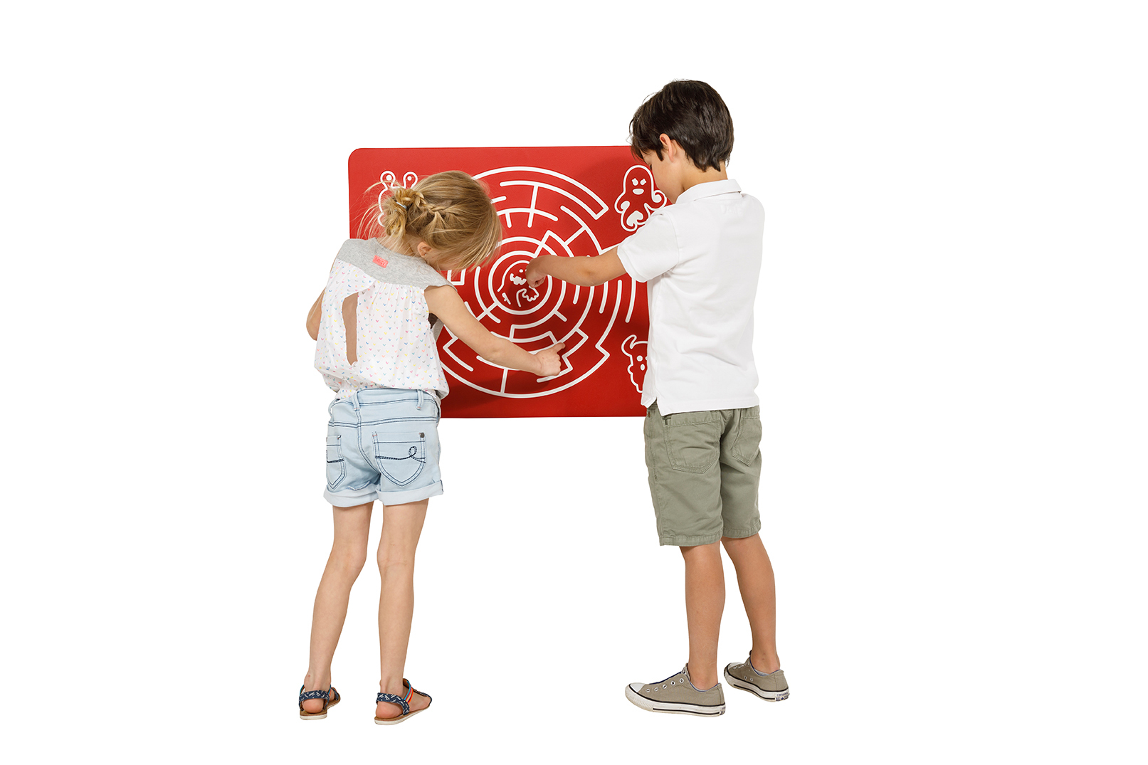 HDPE PLAY PANEL - LABYRINTH ROUND