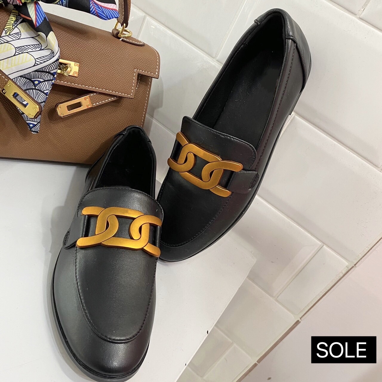 造型鍊條 真皮樂福鞋(34-40)(黑/白/棕)