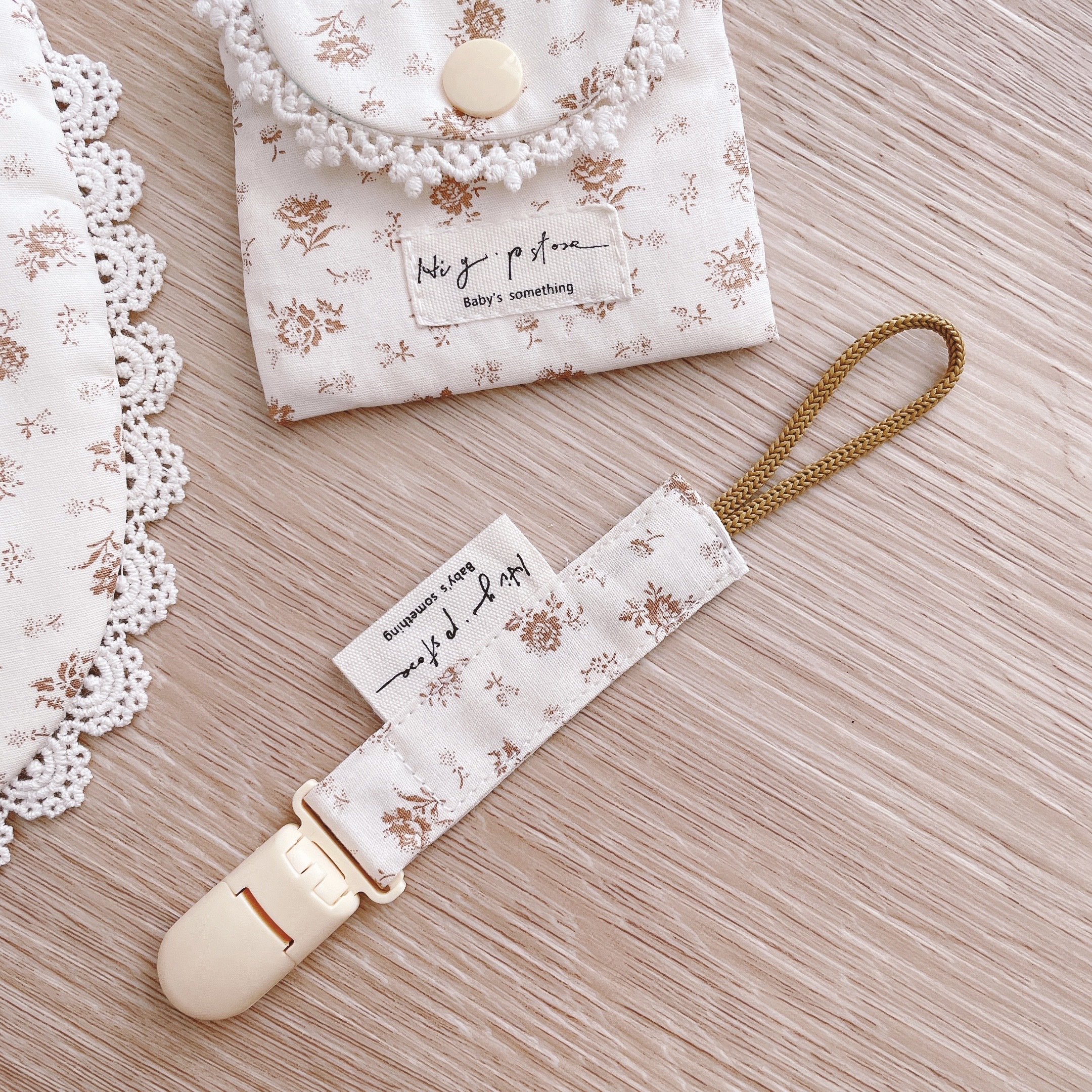 Hi Y.P store-短版鱷魚夾-拿鐵薔薇