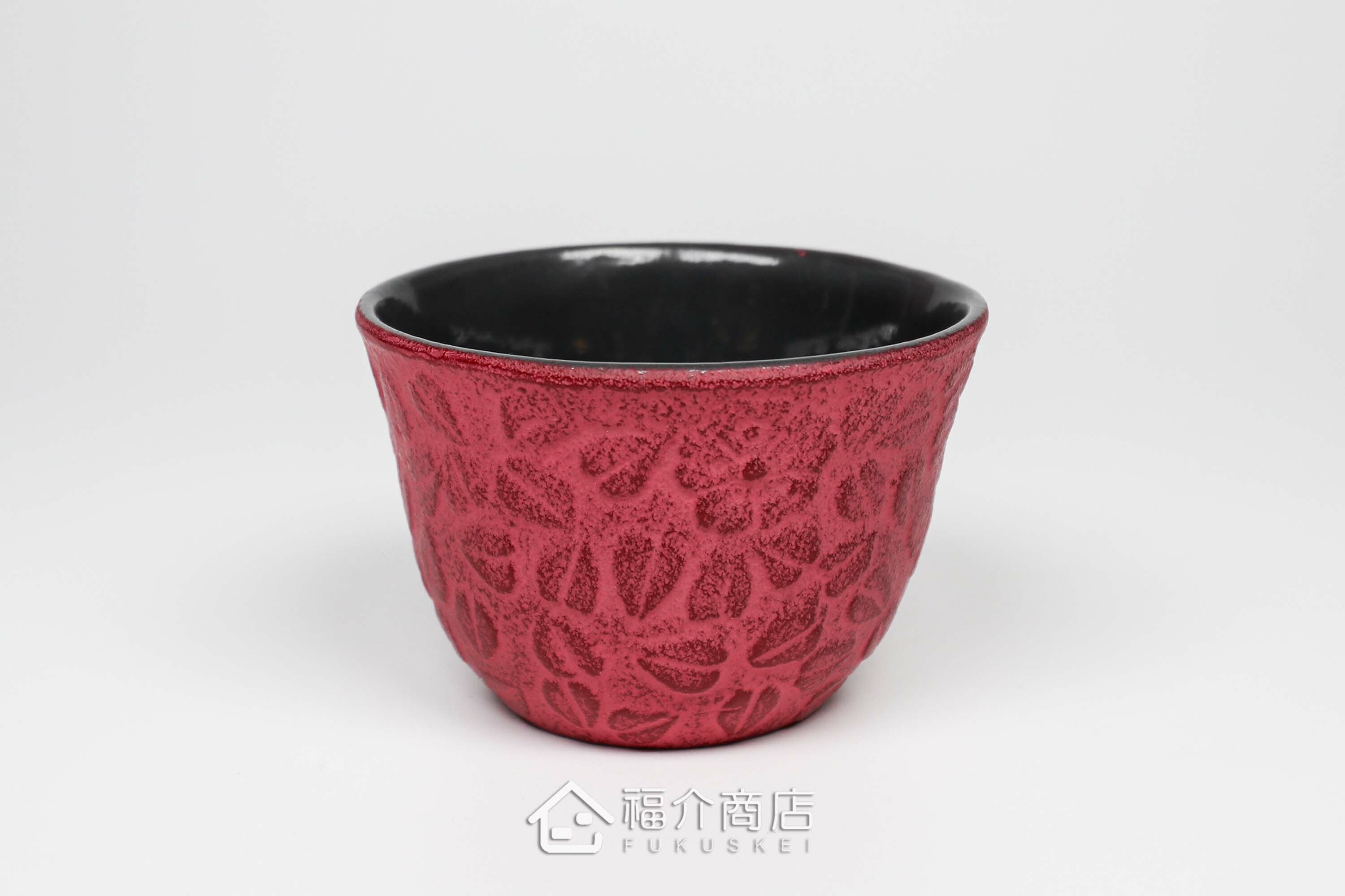 櫻花造型的紅色鑄鐵杯