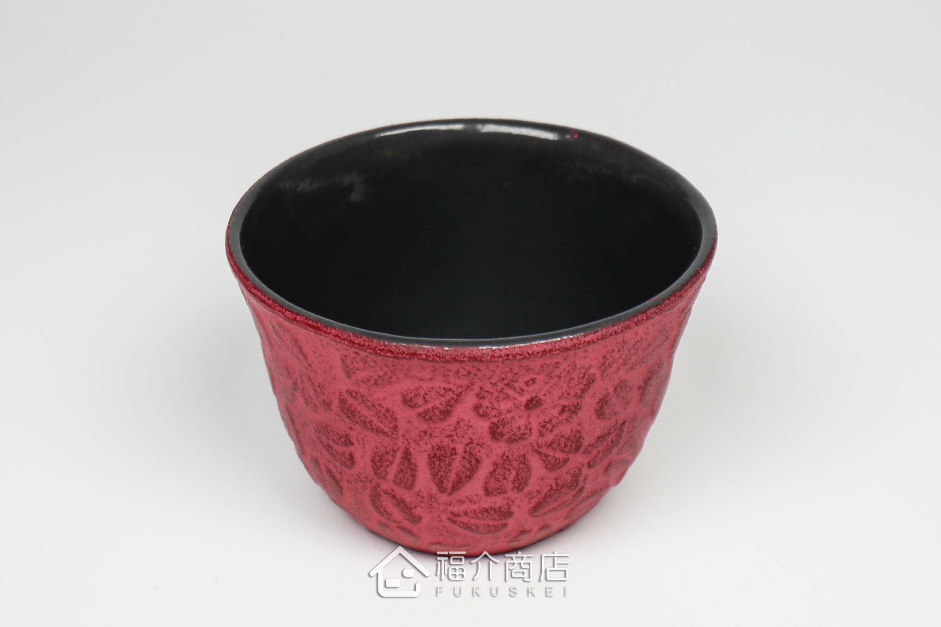 櫻花造型的紅色鑄鐵杯