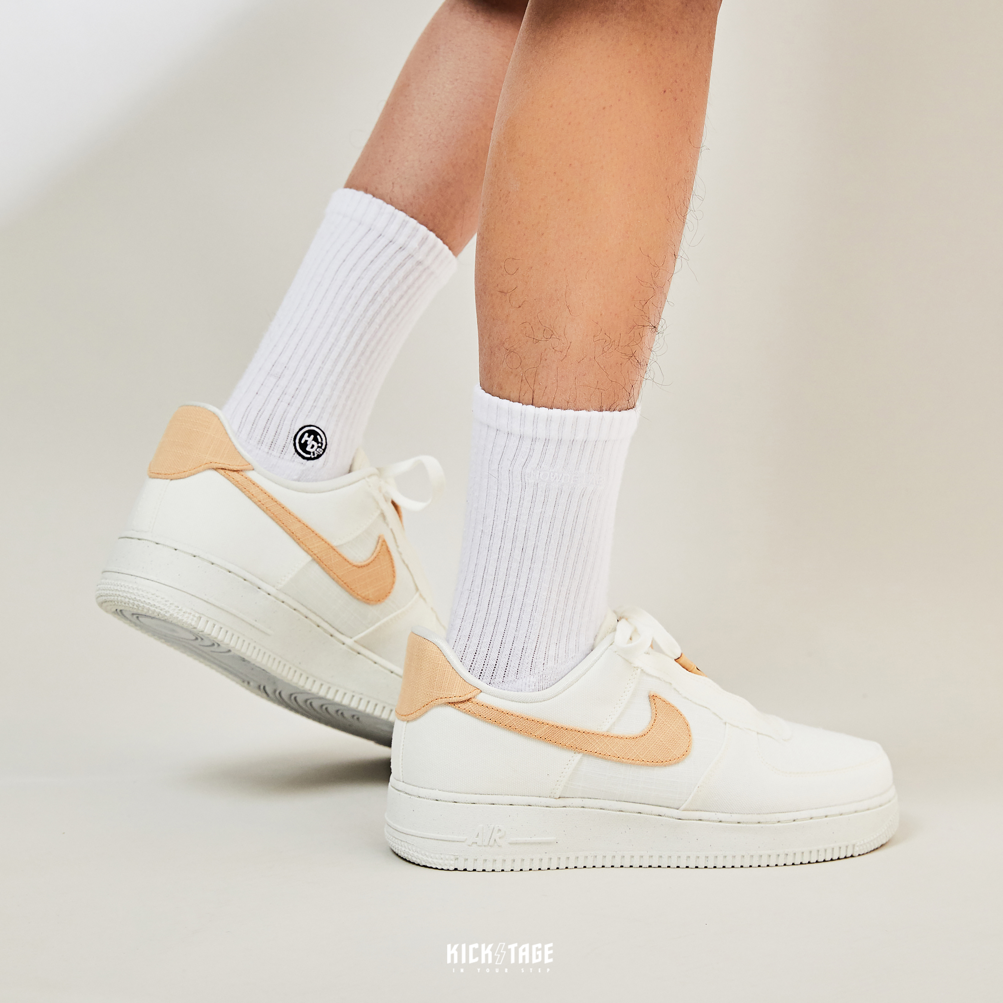 Nike WMNS Air Force 1 Orange 新品 28.5cm | www.combourg.bzh