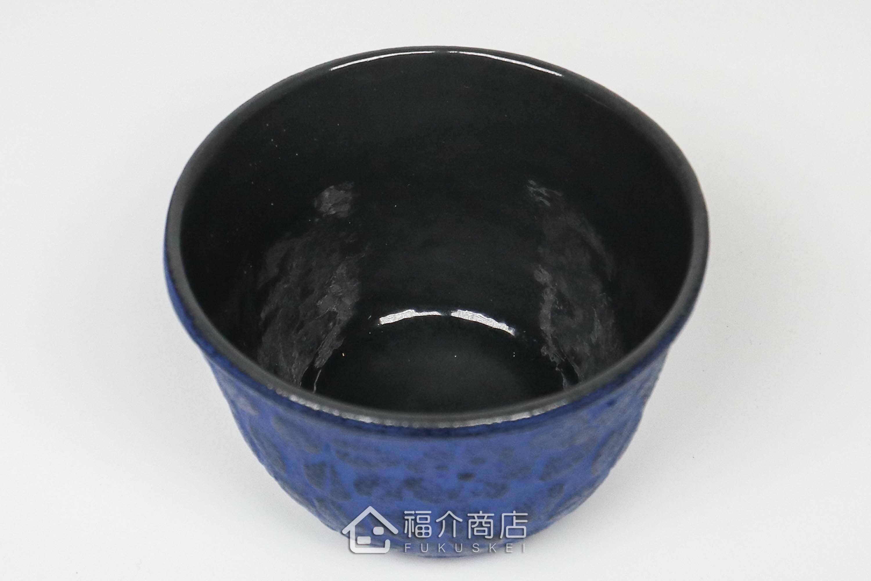 櫻花造型的青藍色鑄鐵杯