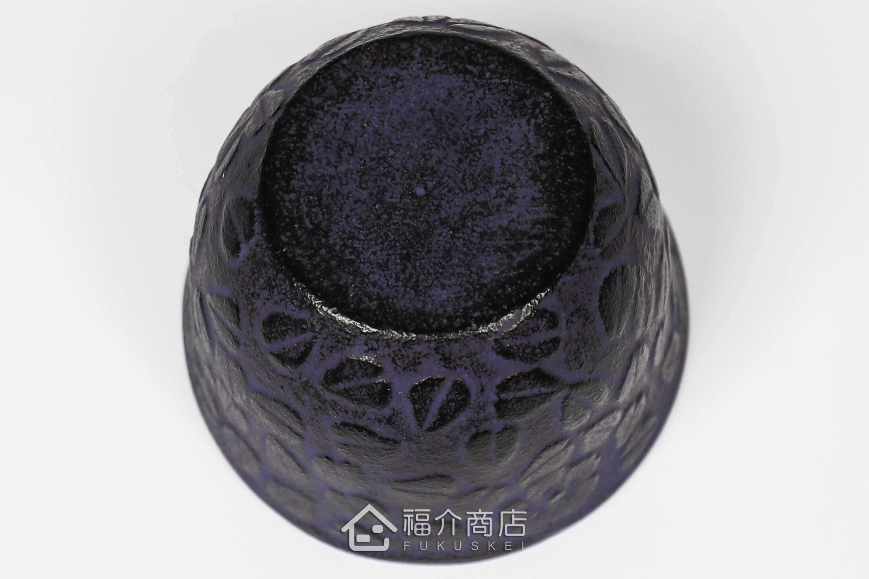 櫻花造型的紫色鑄鐵杯