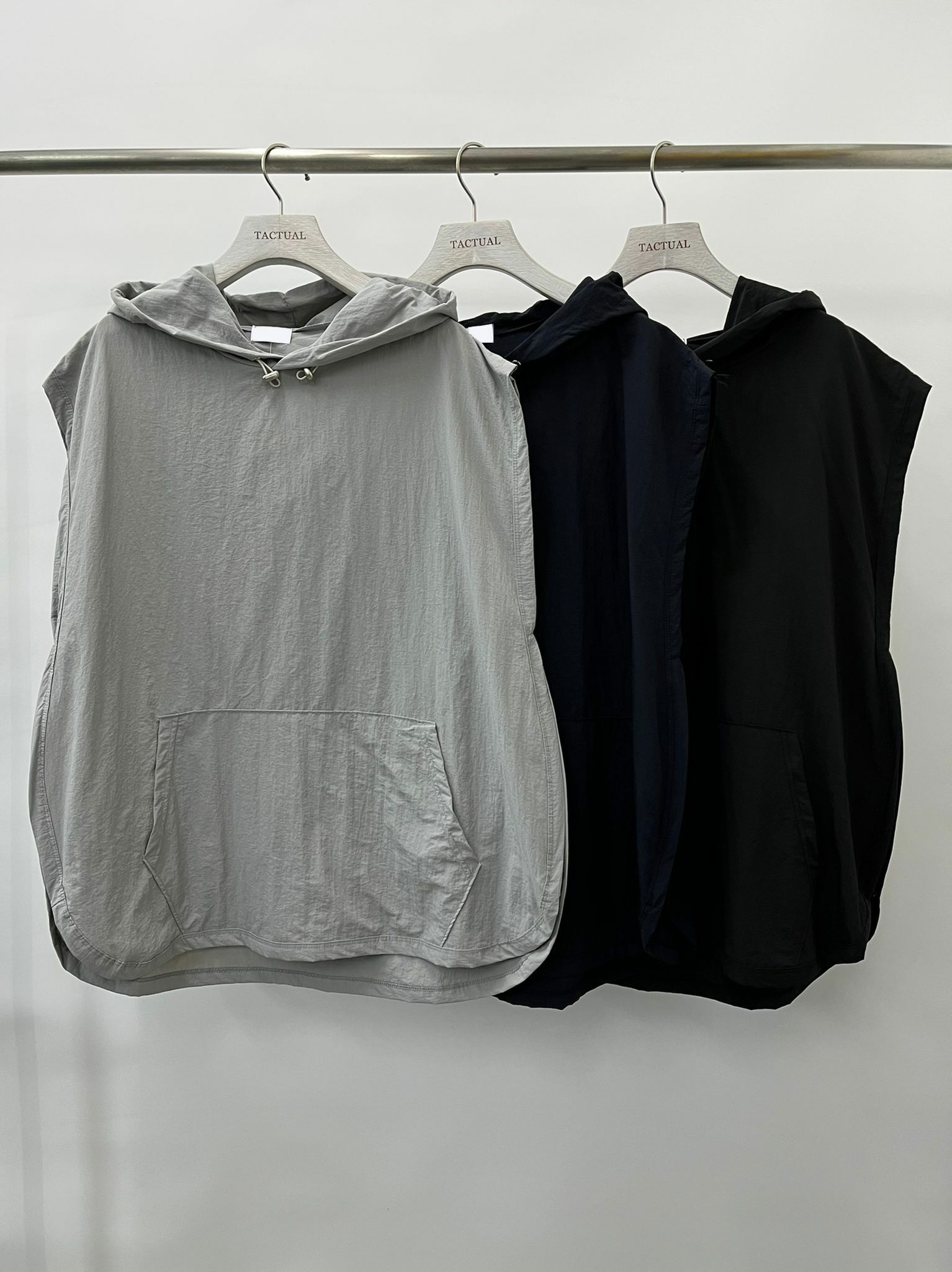 風褸料連帽背心 V705