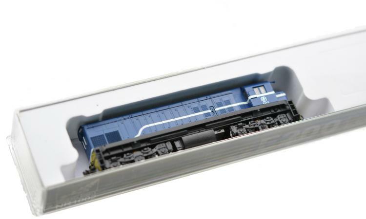 鐵支路 NR1004 N規 R100 柴油車.藍