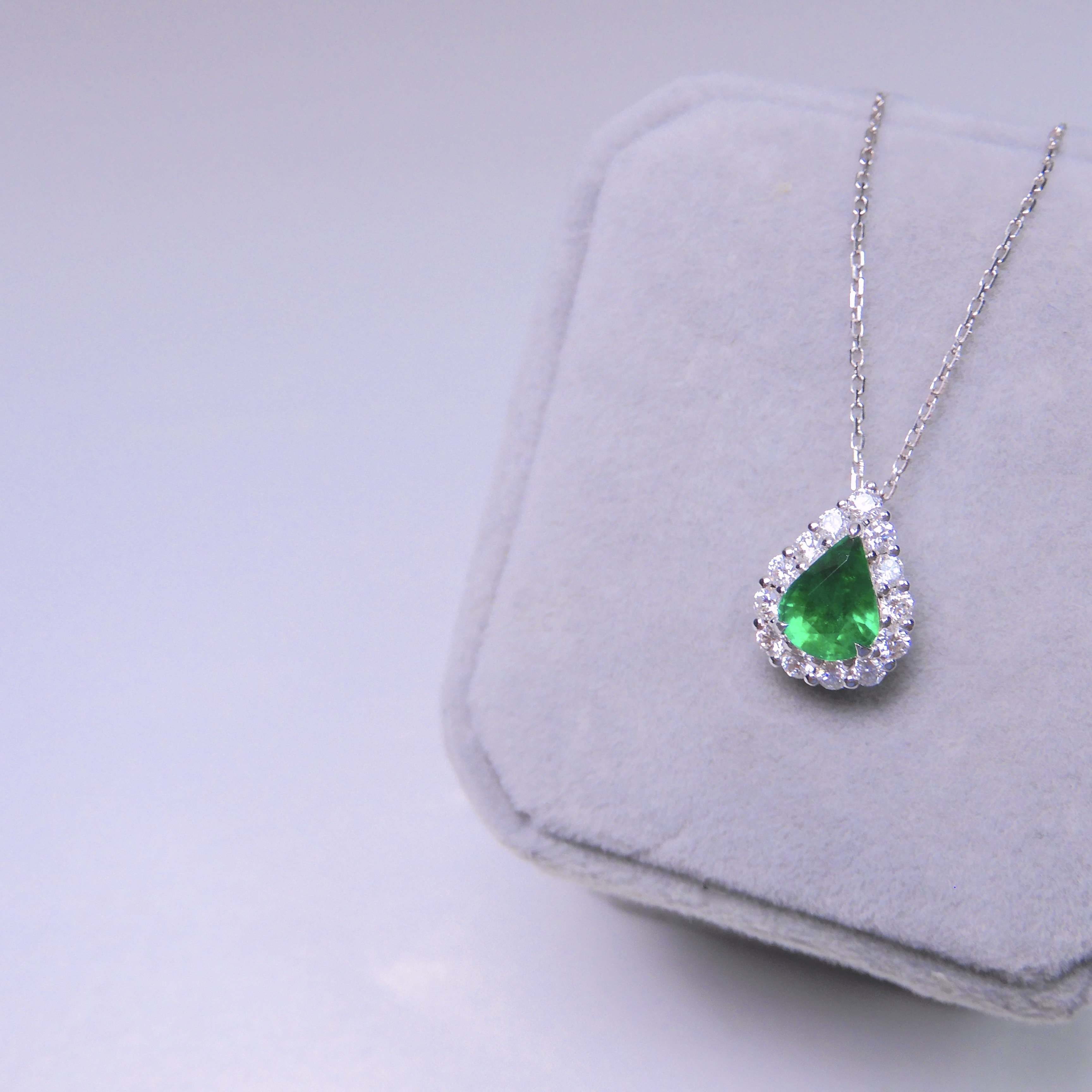 18K金 0.74ct 綠寶石項鏈