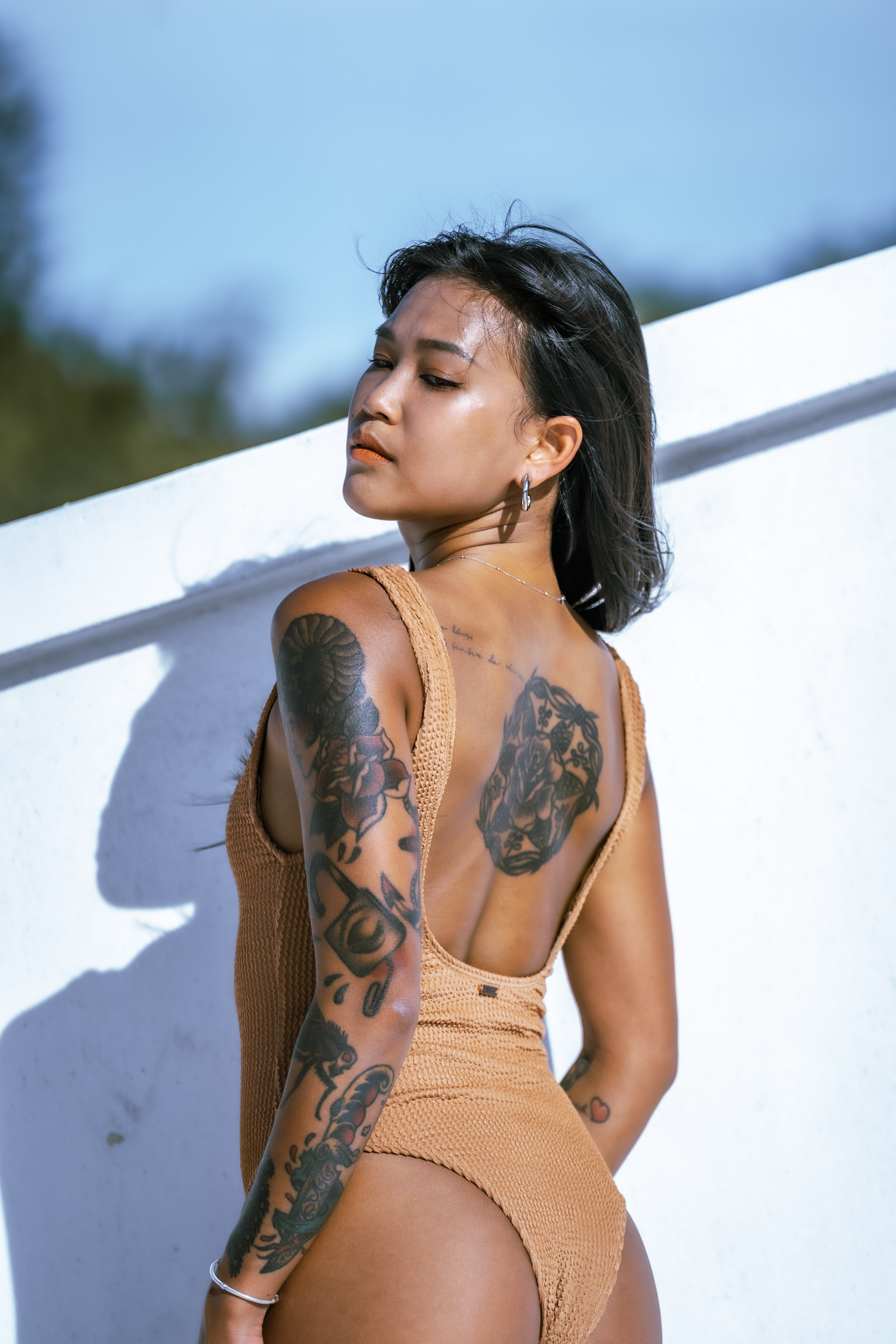 加州系列  極簡風連身衣 I羊脂裸