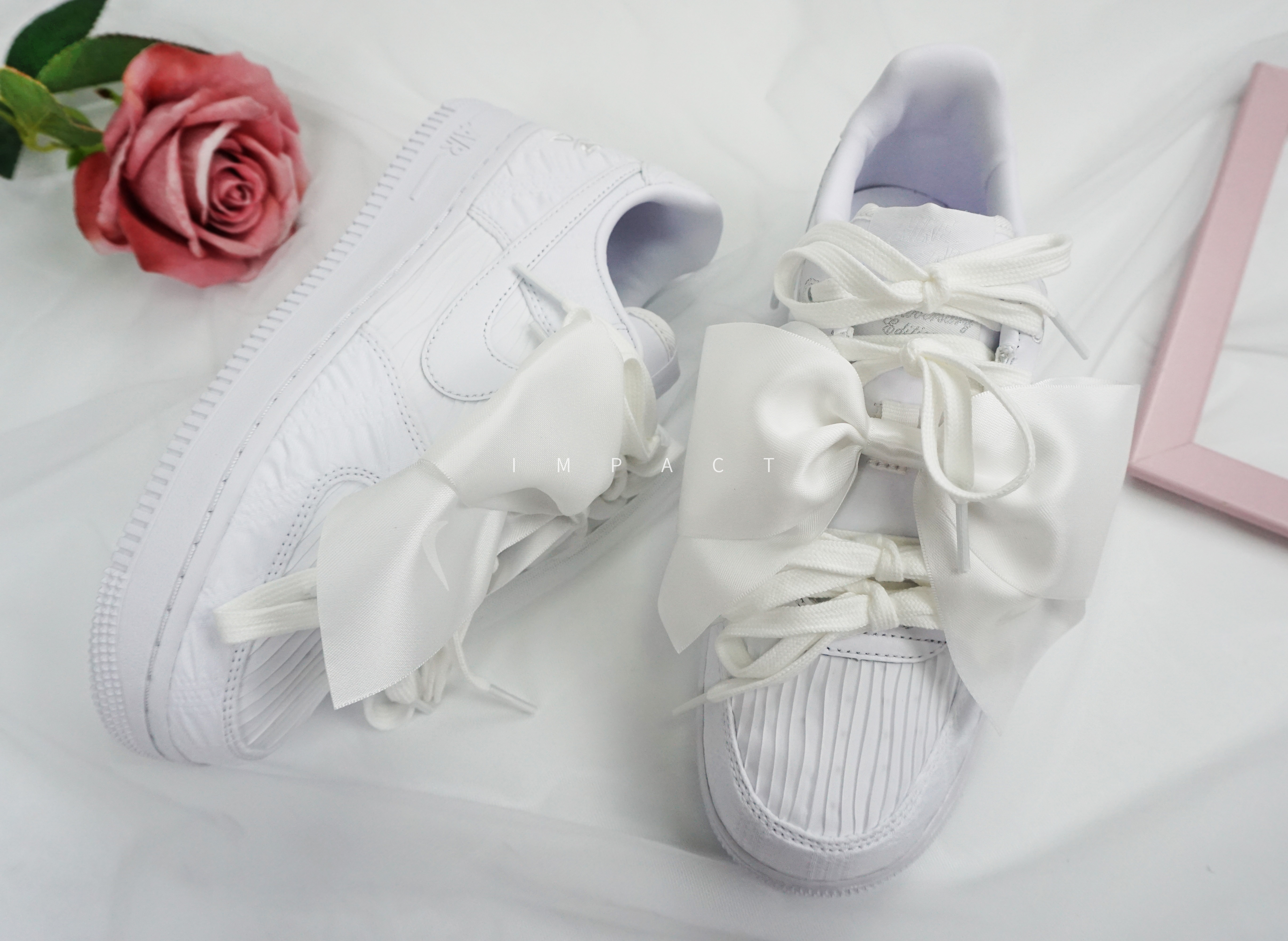Nike Air Force 1 ‘ 07 全白FORCE AF1 LX  全白 白紗 蝴蝶結 女鞋 婚鞋 絲綢緞面