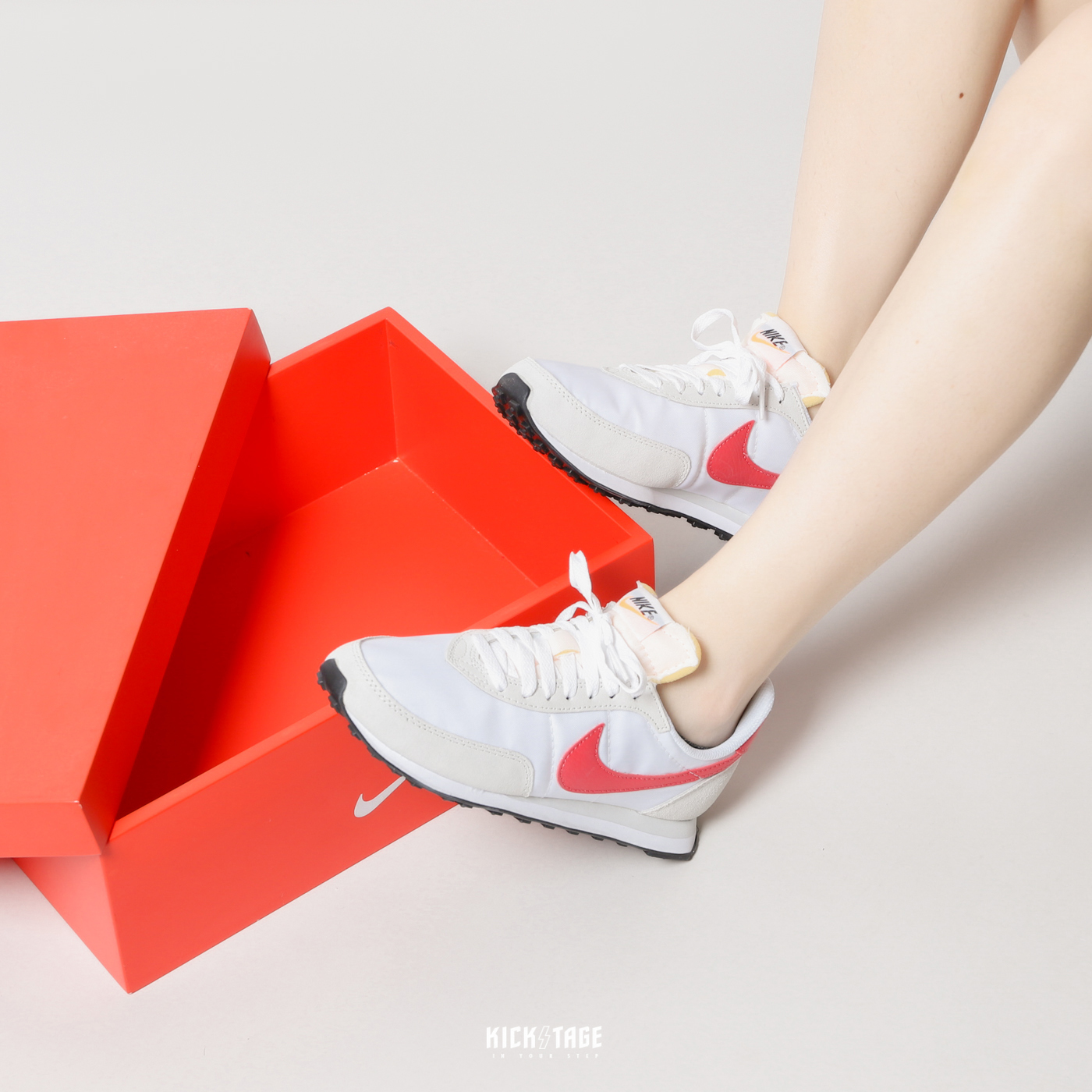 **特價商品售出不退換**女鞋 NIKE WAFFLE TRAINER 2 白黑 白綠 白紅 黑色 橘標 麂皮拼接 復古休閒鞋【DA8291】25SALE