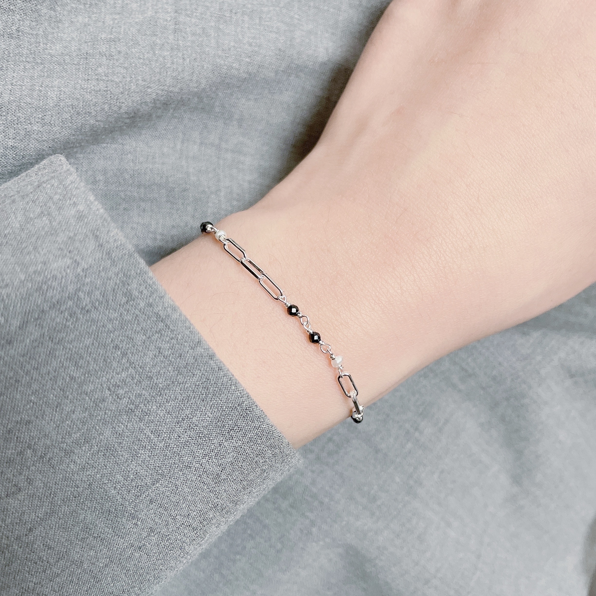 Long box黑尖晶珍珠手鏈