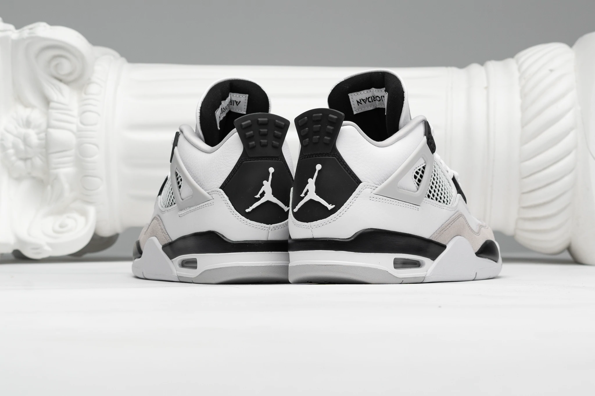 Air Jordan 4 