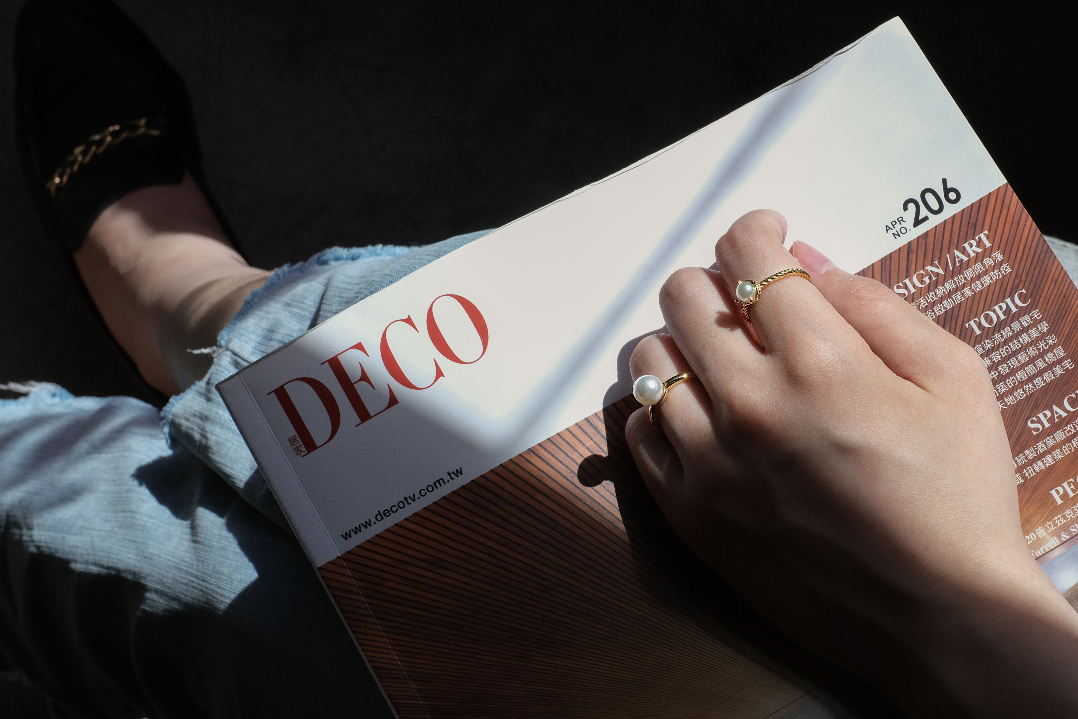 戒指戴法意義不同，戴在食指及無名指