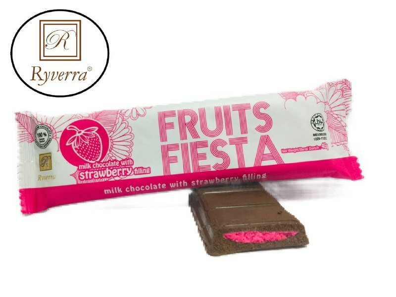 Fruits Fiesta Milk Chocolate with Strawberry Filling Bar 45g
