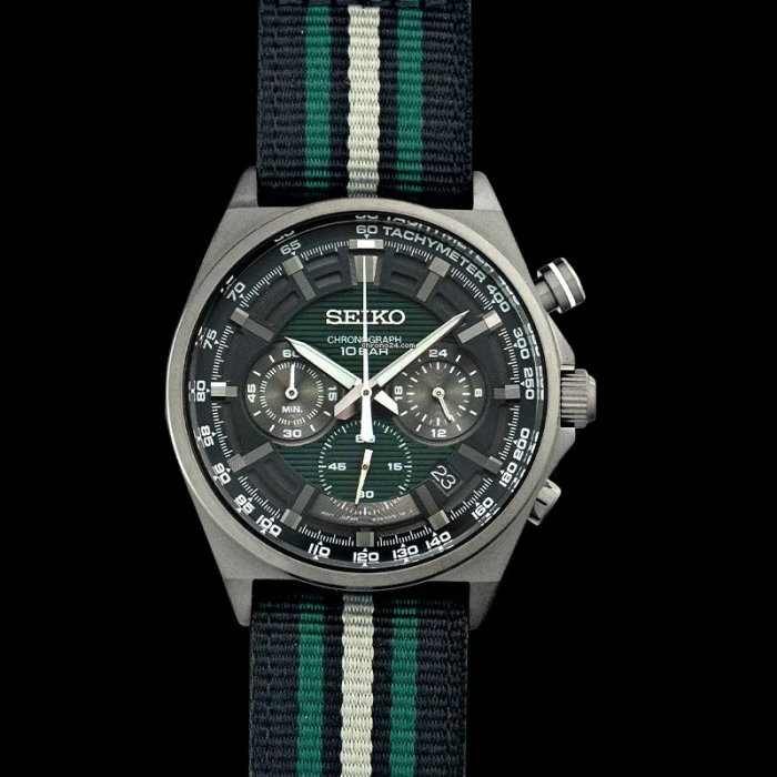 萬年鐘錶 - SEIKO CS 系列   草地綠休閒款三眼計時帆布錶帶男錶  SSB411P1  /  8T63-00T0N 錶徑41MM