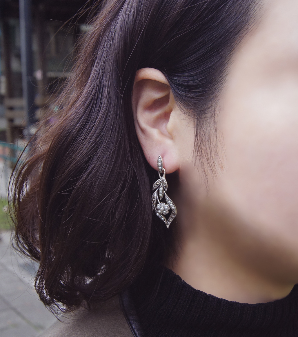 流線型花草耳環