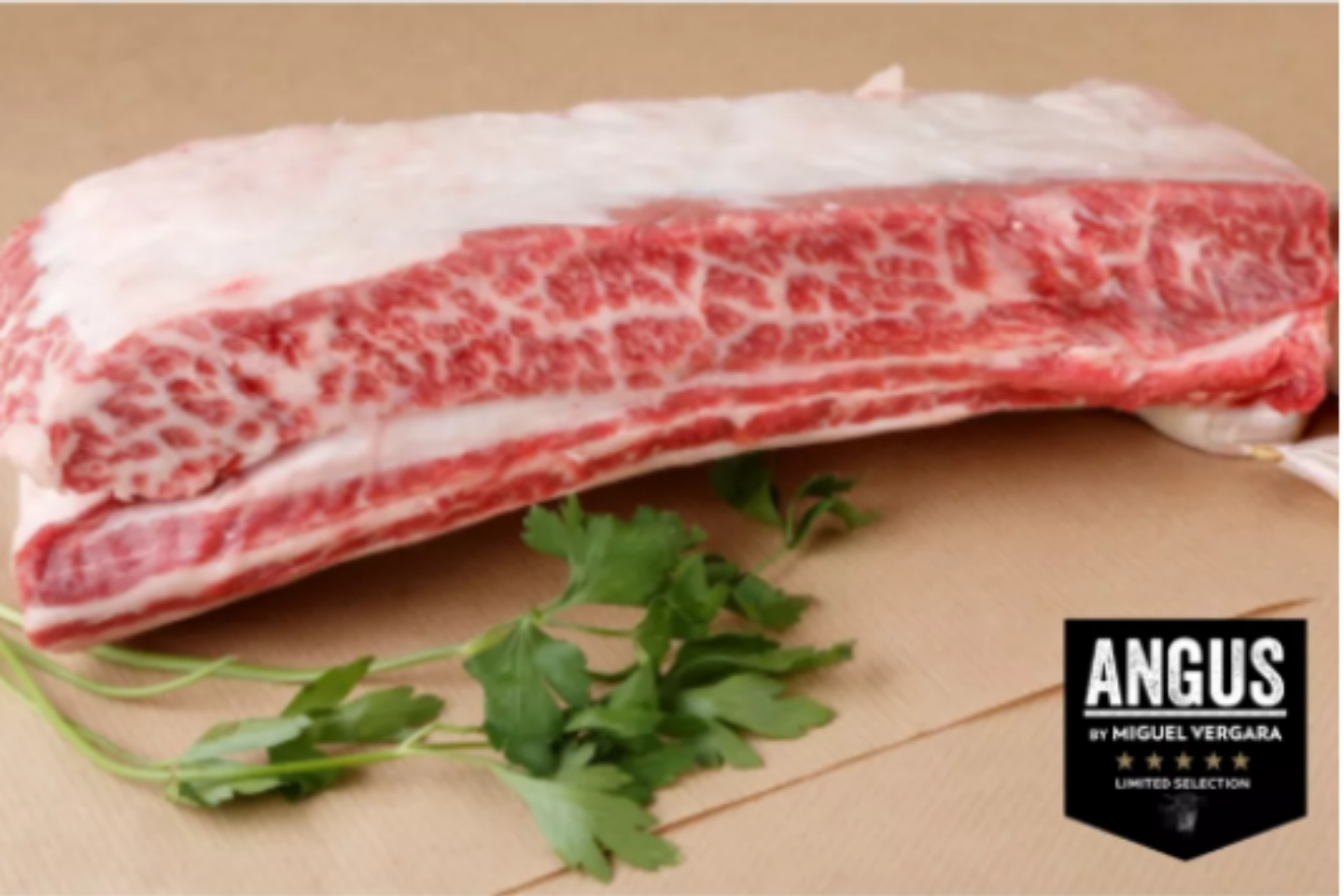 西班牙慢煮安格斯肩胛牛肋骨 1kg （代工慢煮, 只需食用當天放入焗爐或煎香） (急凍 -18°C)