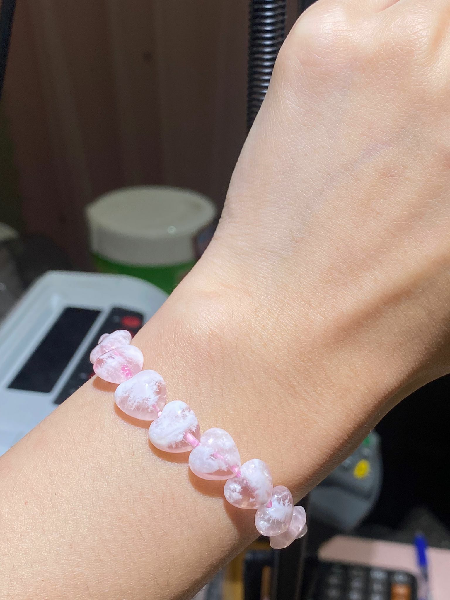 粉雪花幽靈心心手串(10mm)