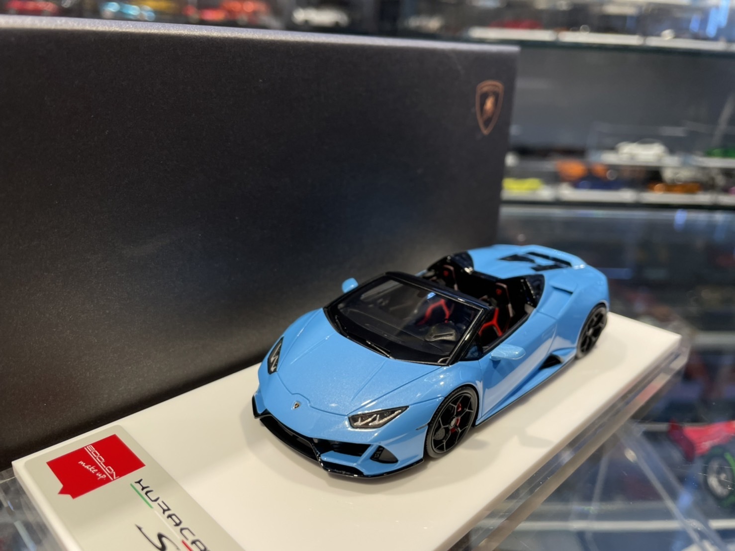 MakeUp EM524E Lamborghini Huracan EVO Spyder 藍色 1/43