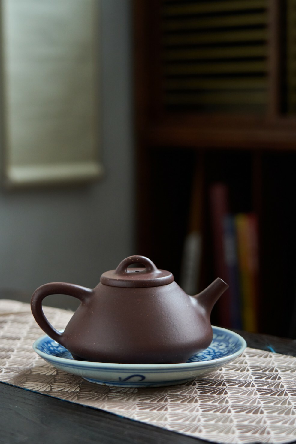 【子冶石瓢】-- 半生沉浮已成翁，閒書一卷半壺茶。