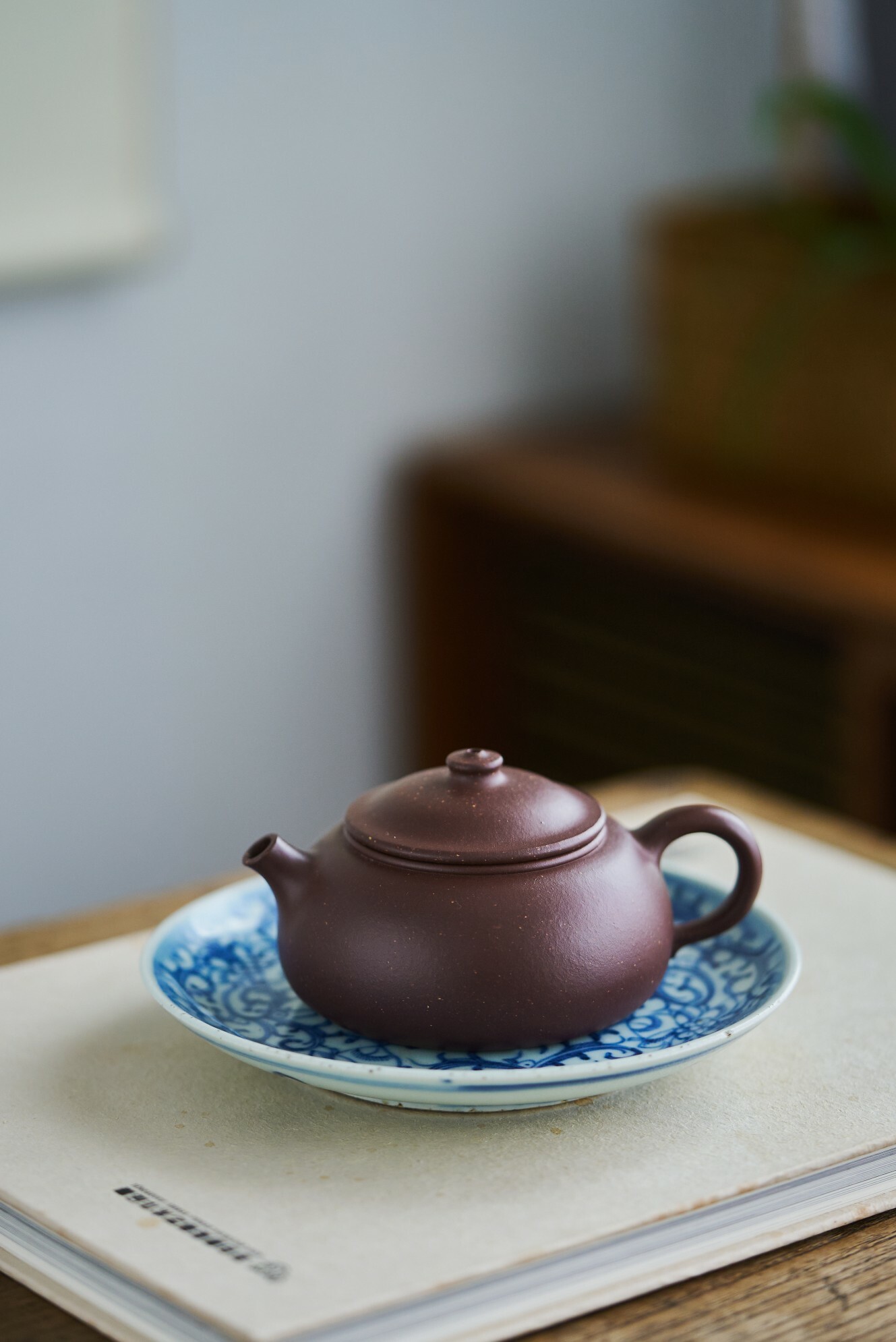 【雲溪】-- 江流宛轉繞芳甸，月照花林皆似霰。