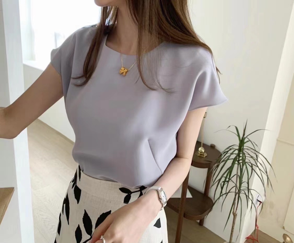 素面半袖透涼上衣