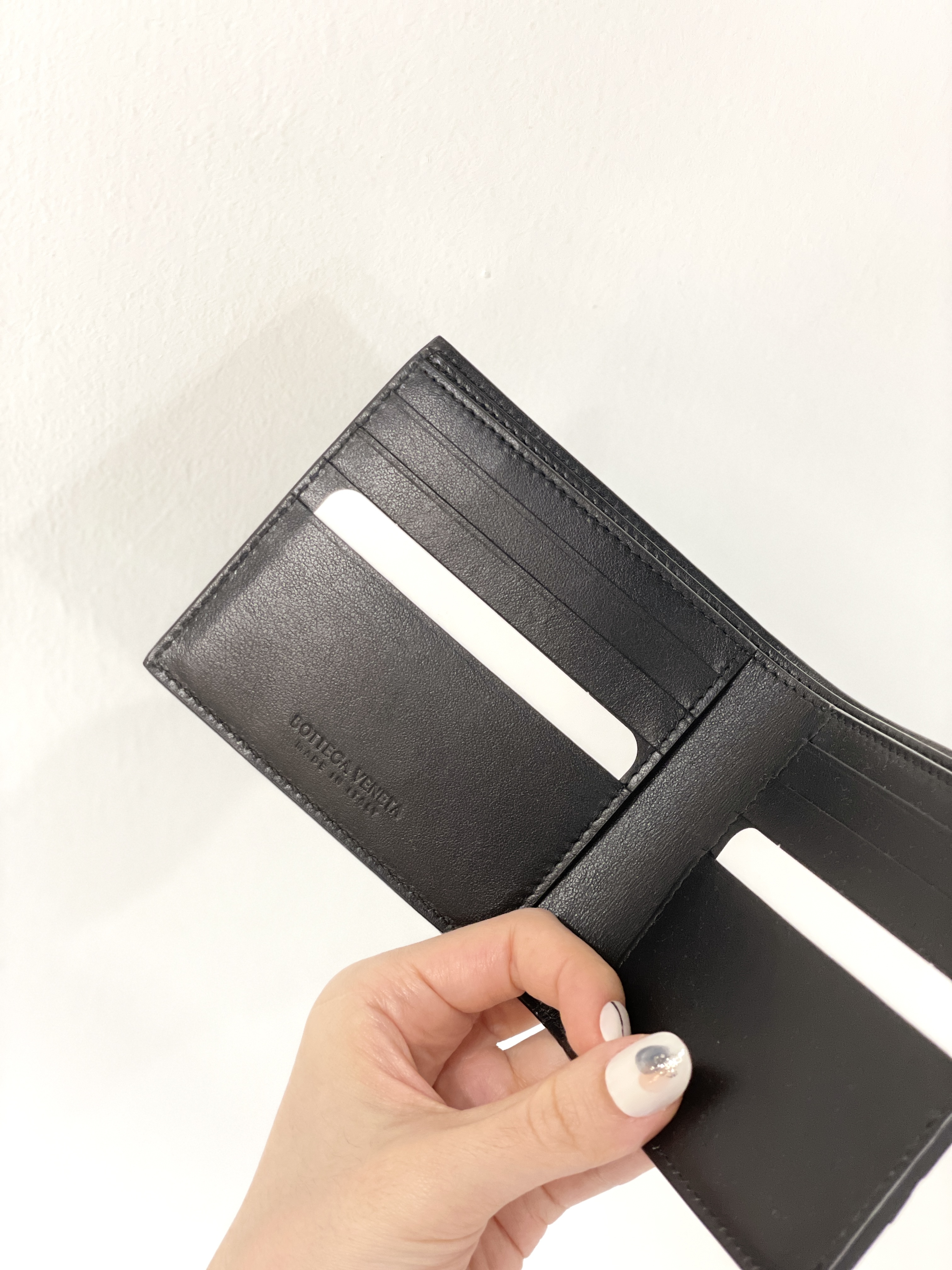 BV Bi-fold Wallet