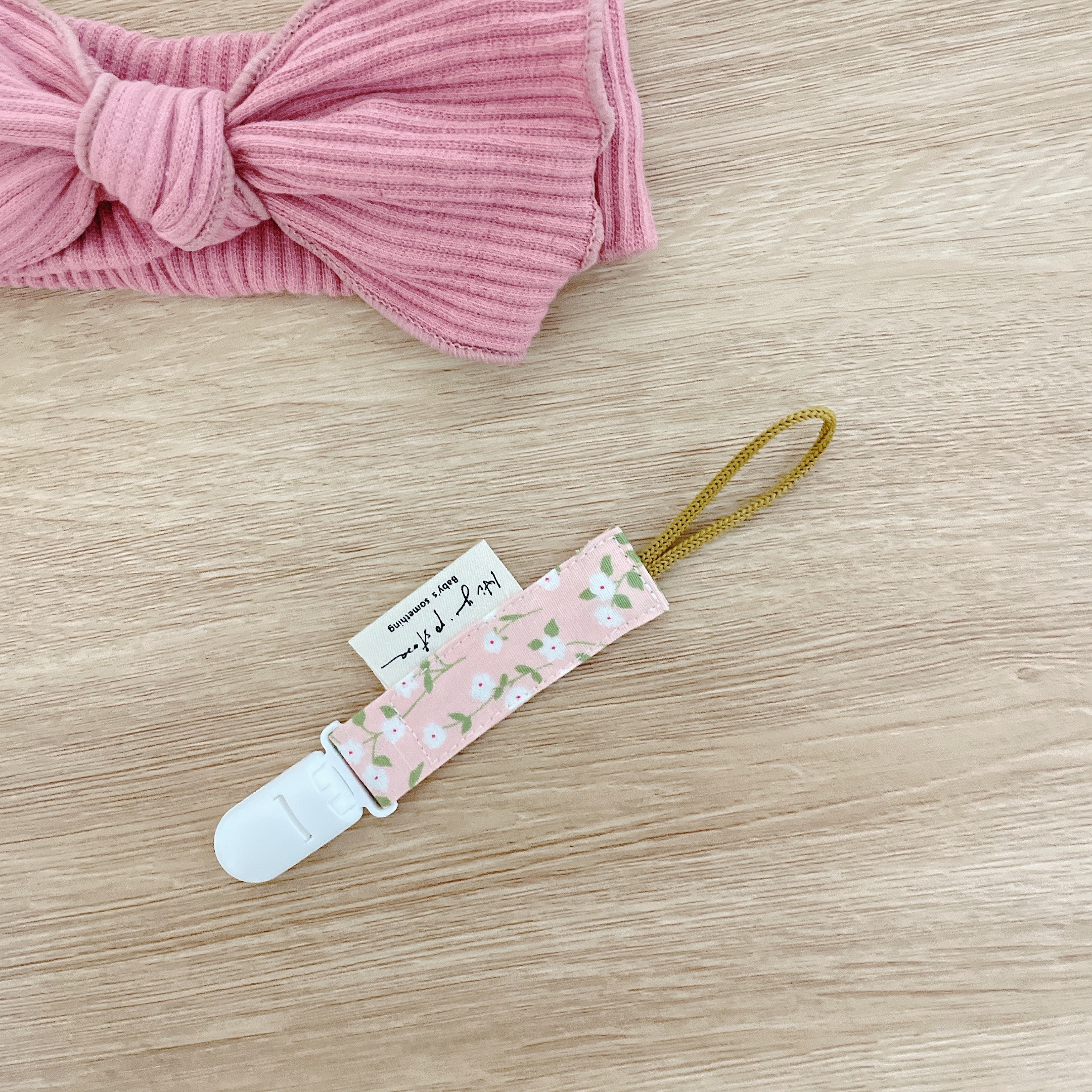 Hi Y.P store-短版鱷魚夾-溫柔小白花