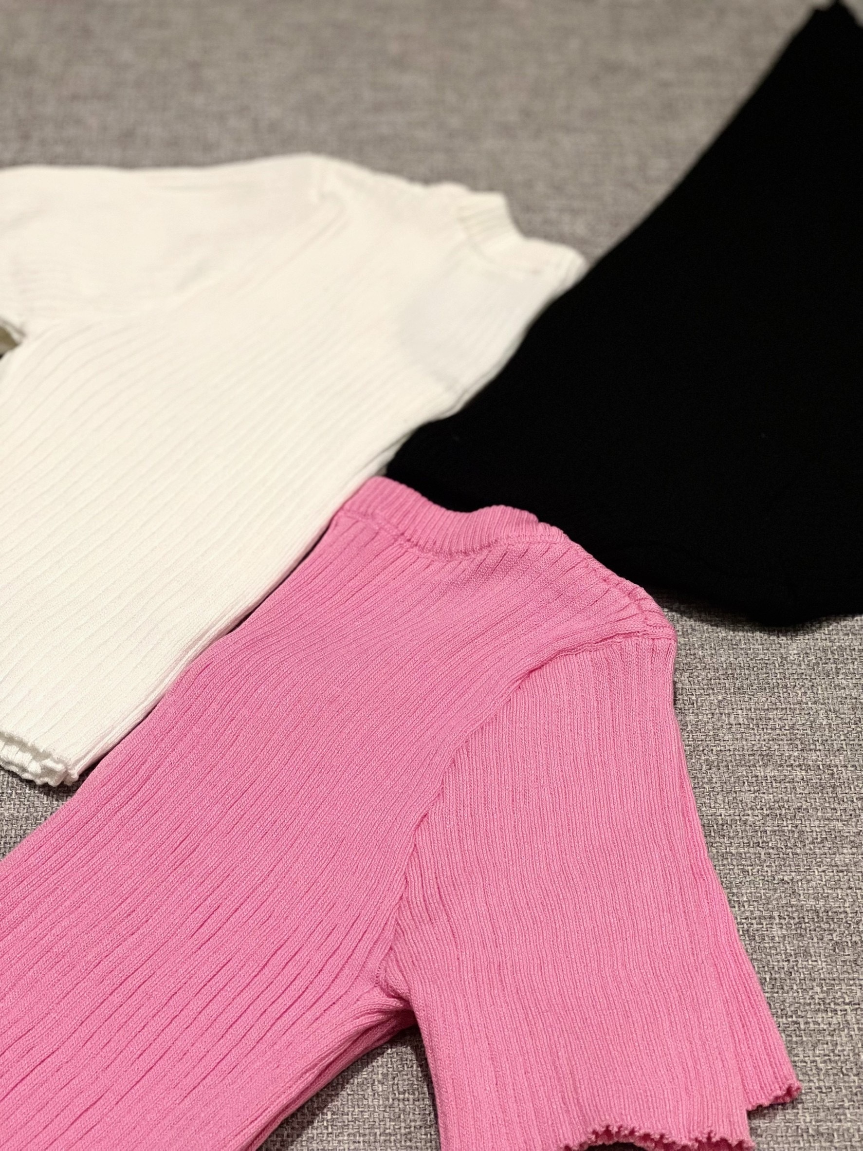 直坑條短版上衣|現貨商品