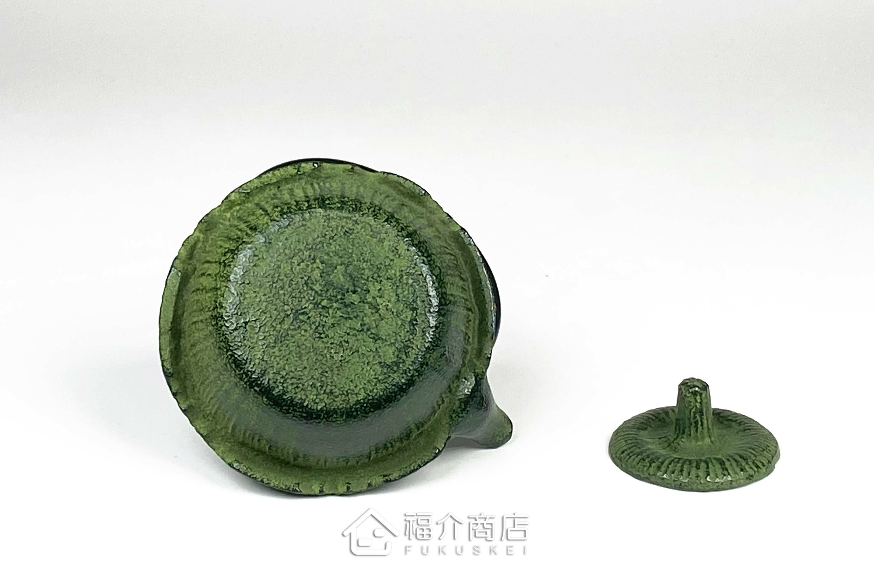 可以插花，當擺飾的南部鐵器小茶壺