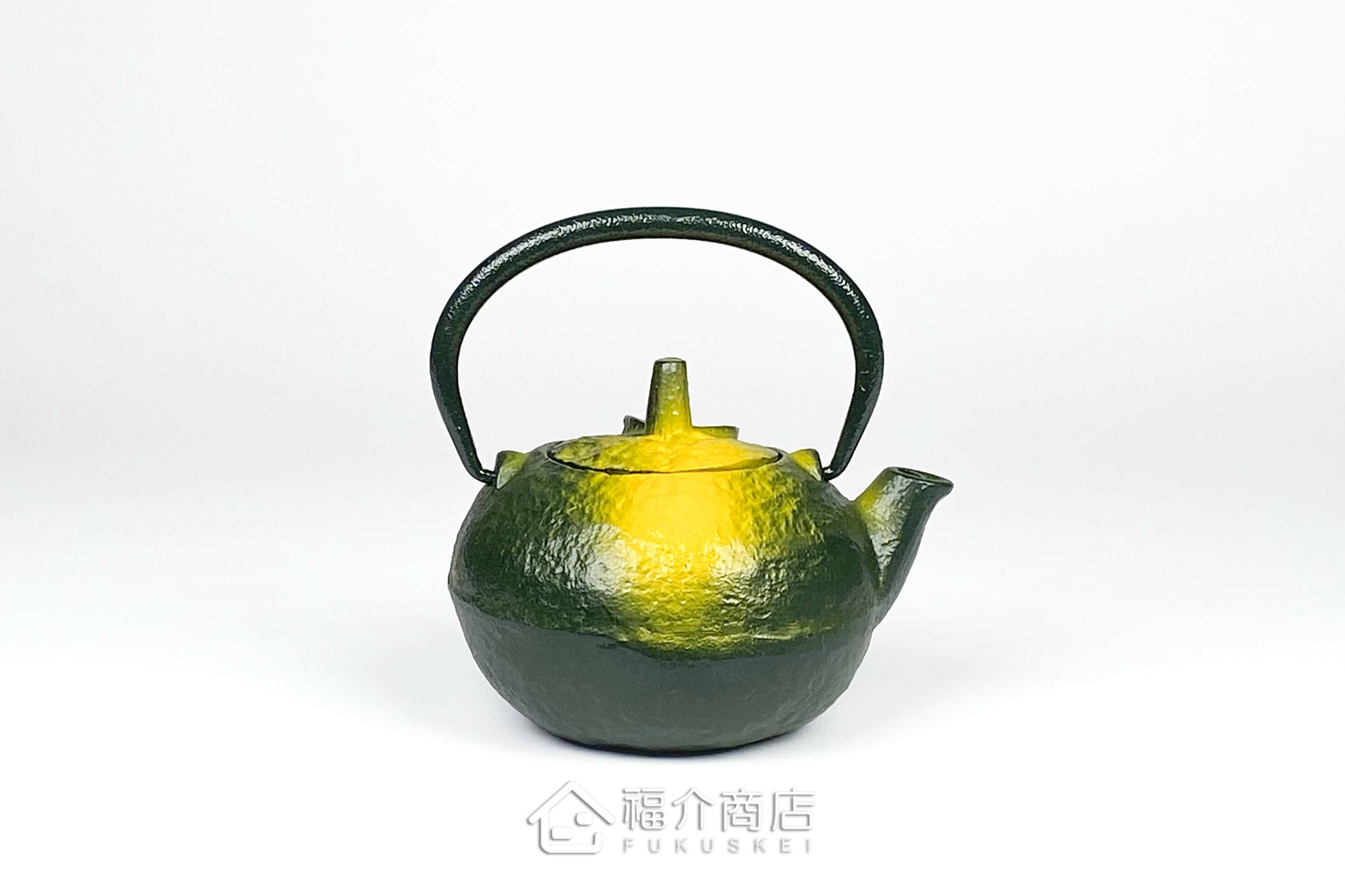 可以插花，當擺飾的南部鐵器小茶壺