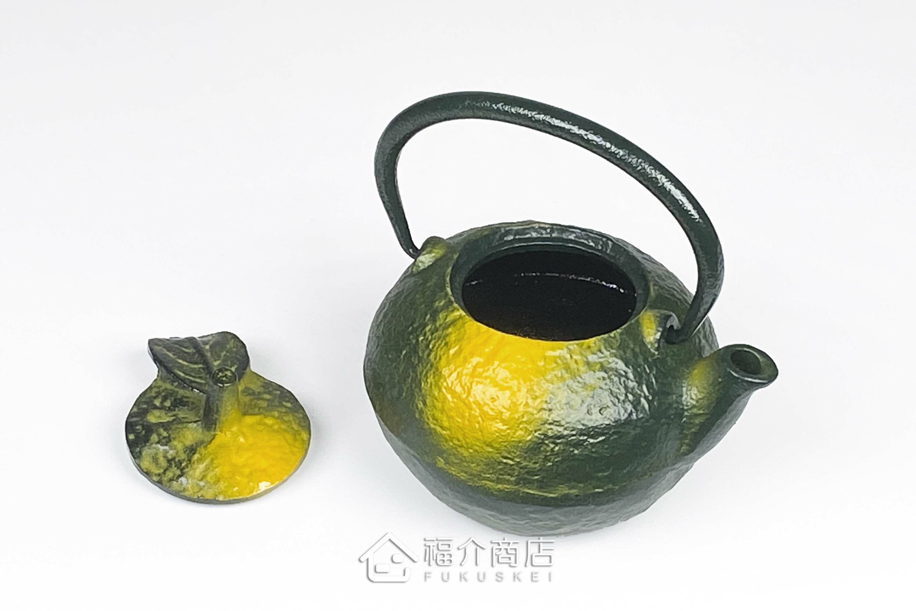 可以插花，當擺飾的南部鐵器小茶壺