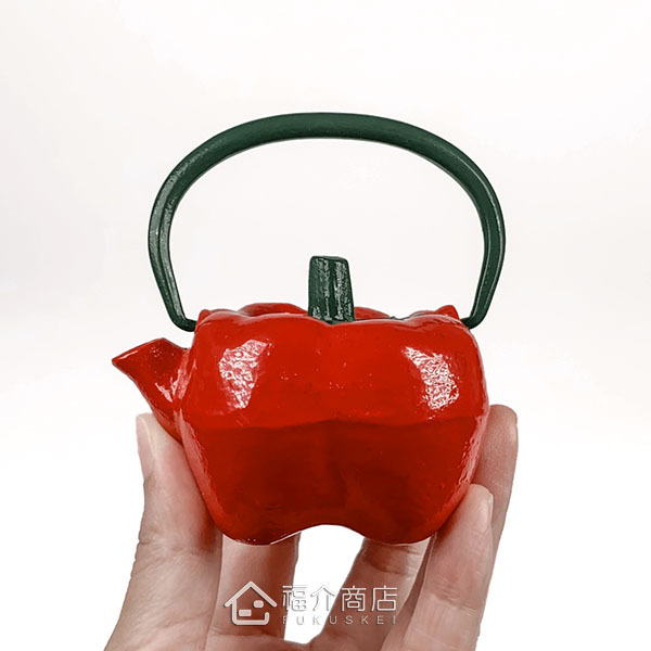 可以插花，當擺飾的南部鐵器小茶壺