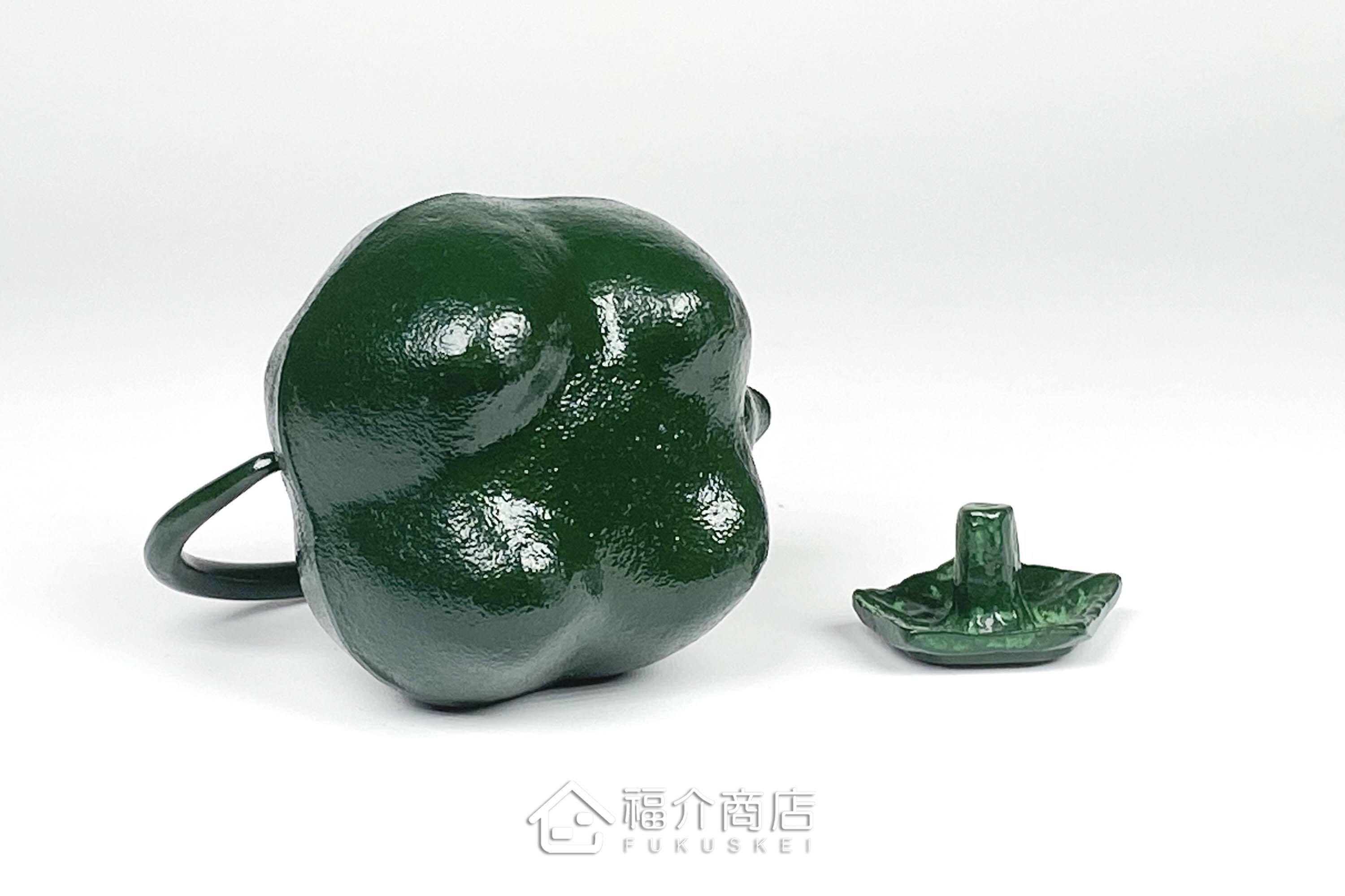 可以插花，當擺飾的南部鐵器小茶壺