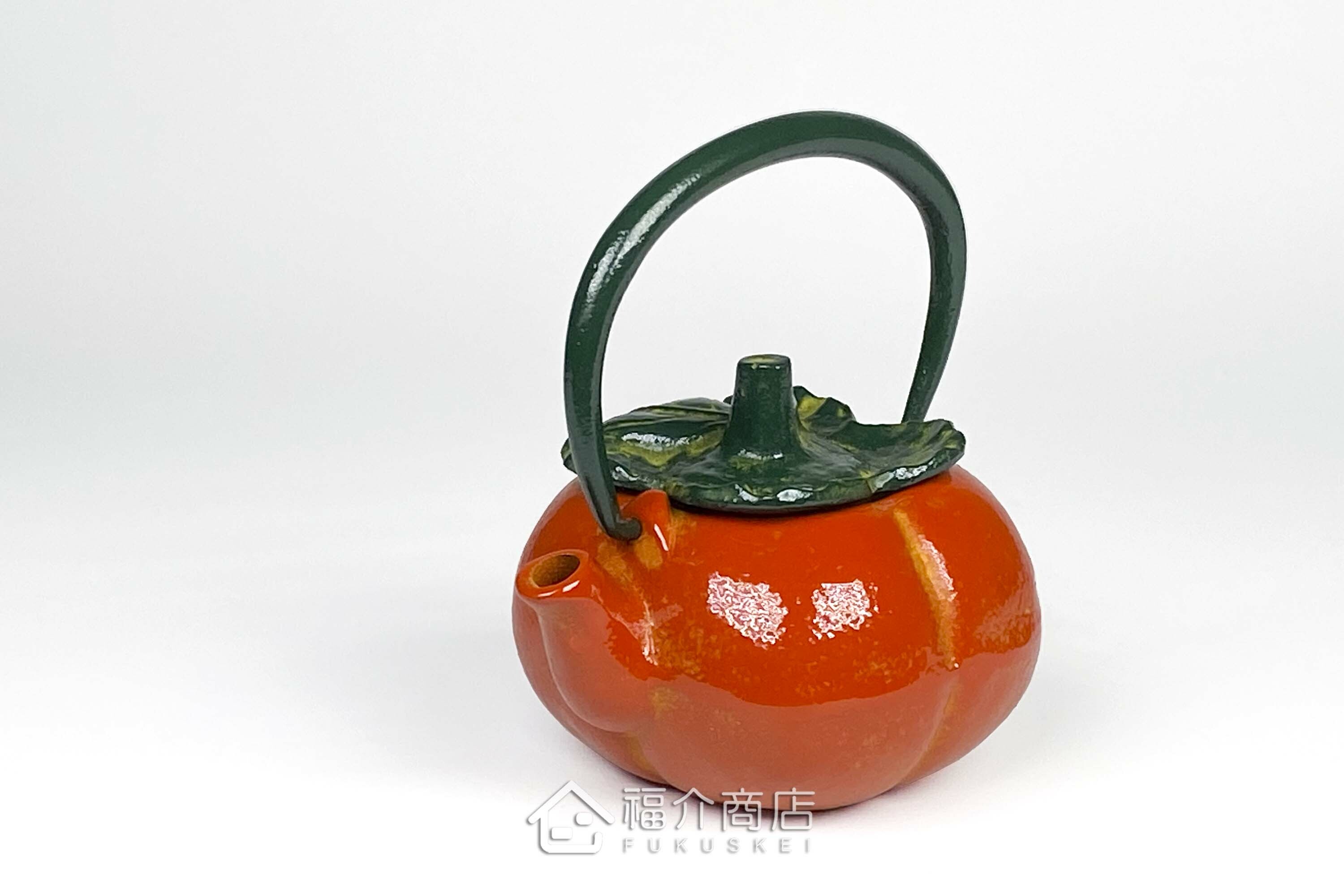 可以插花，當擺飾的南部鐵器小茶壺