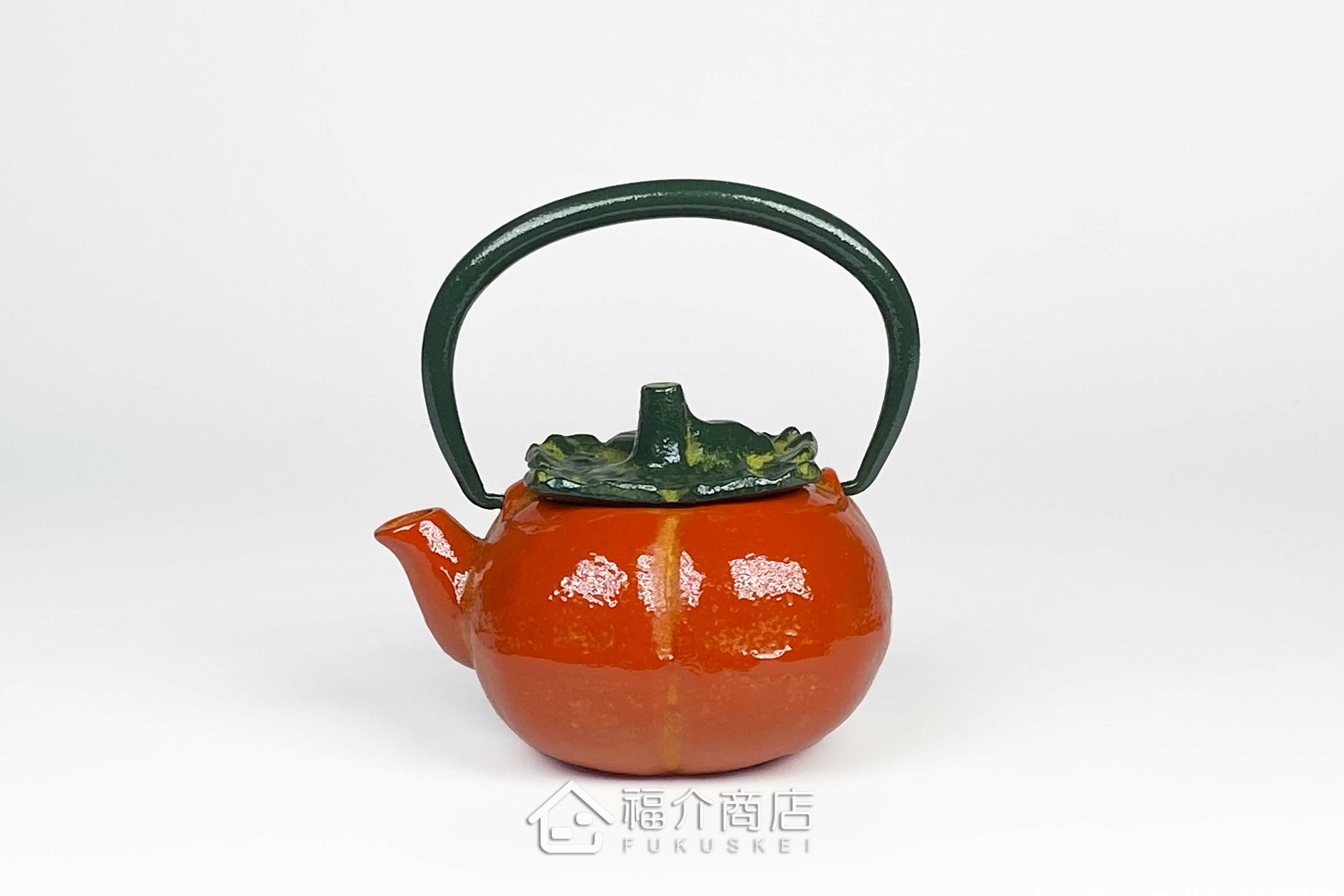 可以插花，當擺飾的南部鐵器小茶壺