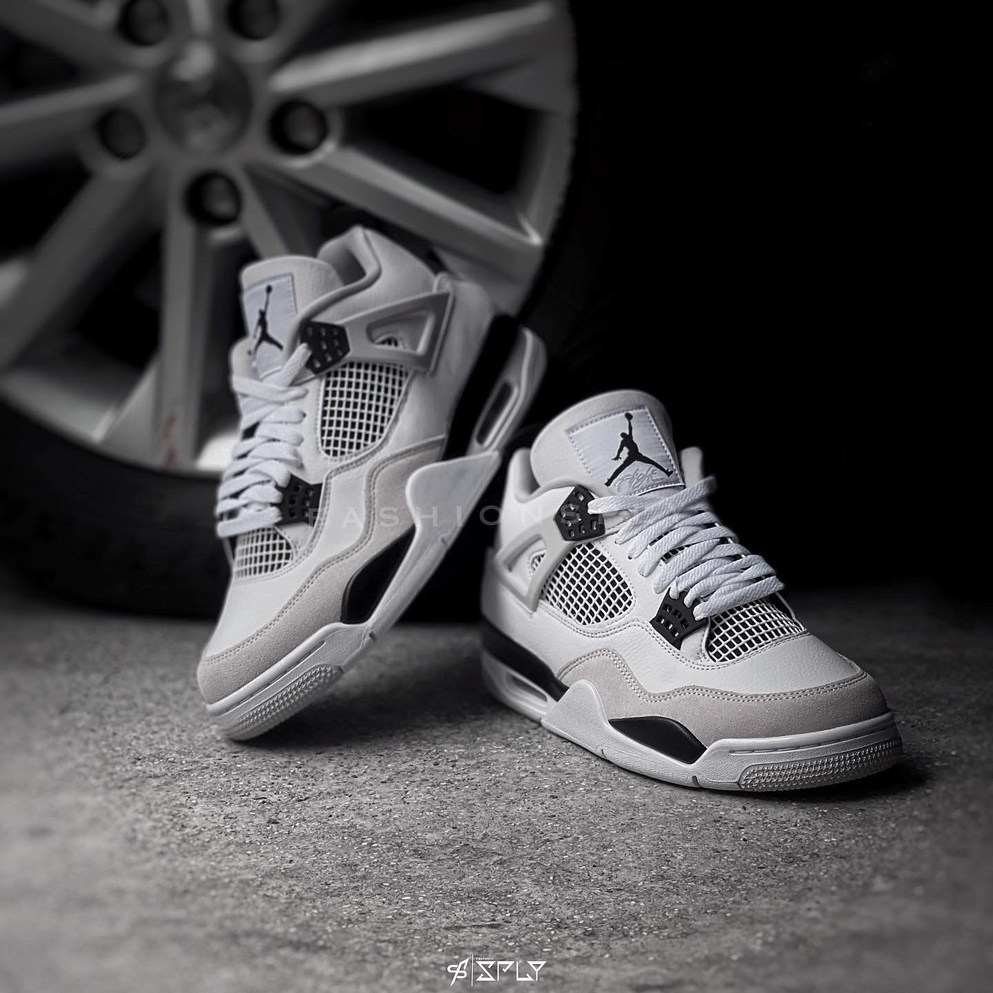 Air Jordan 4 Retro Military Black 灰白 水泥 DH6927-111