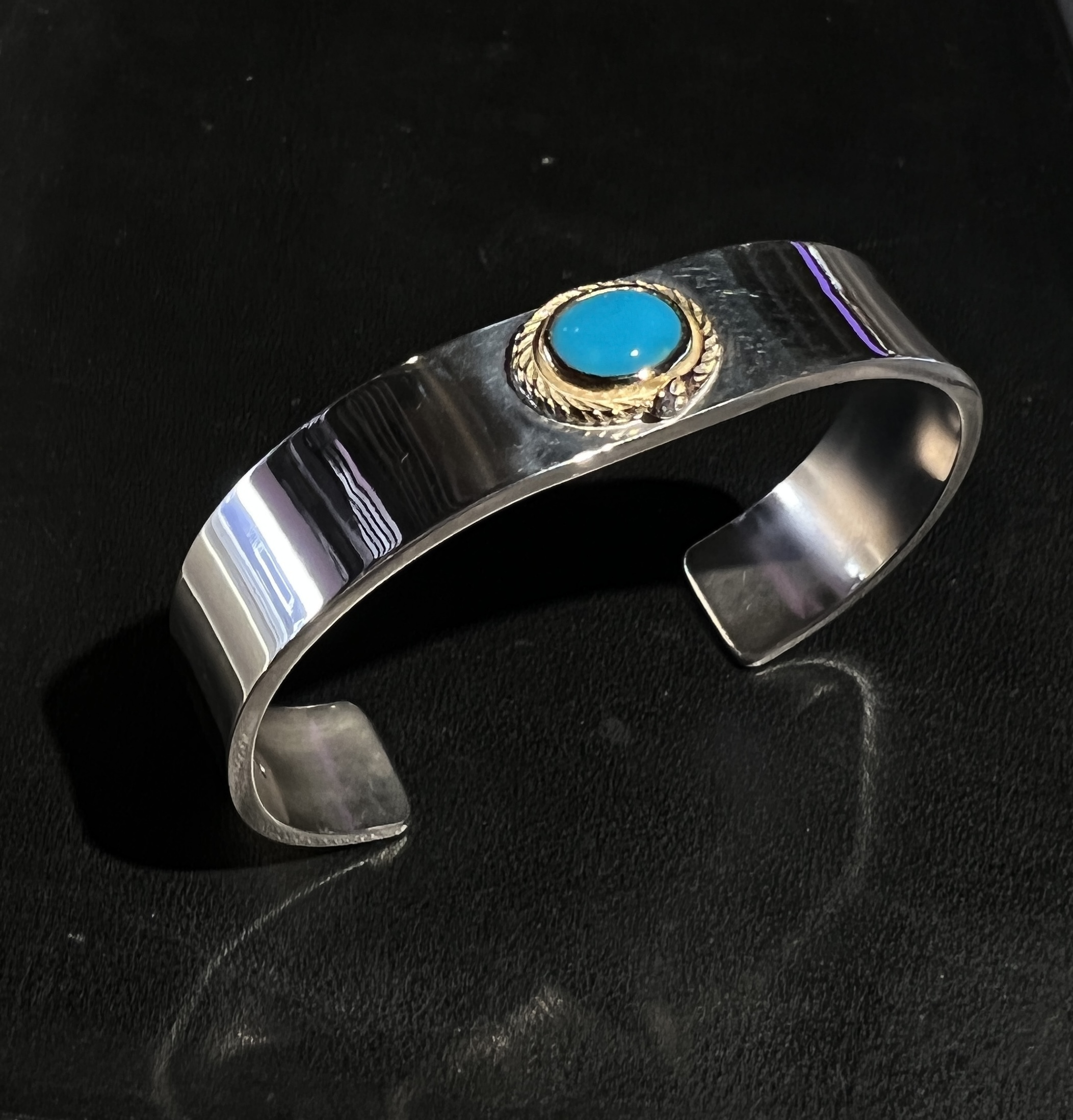 LIFE Series 18K CUP Snake turquoise bangle